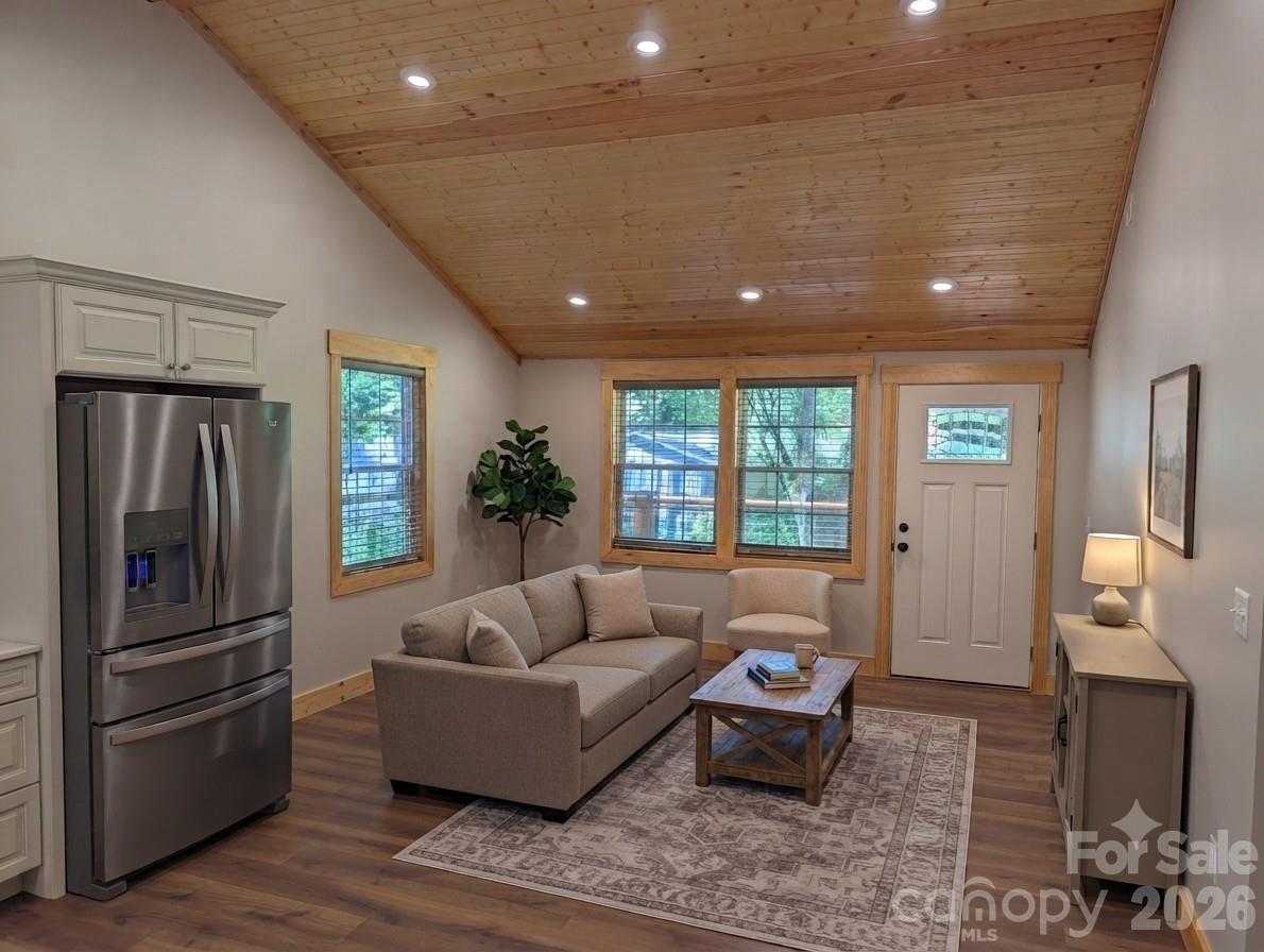522 Brandon Road Property Photo 4