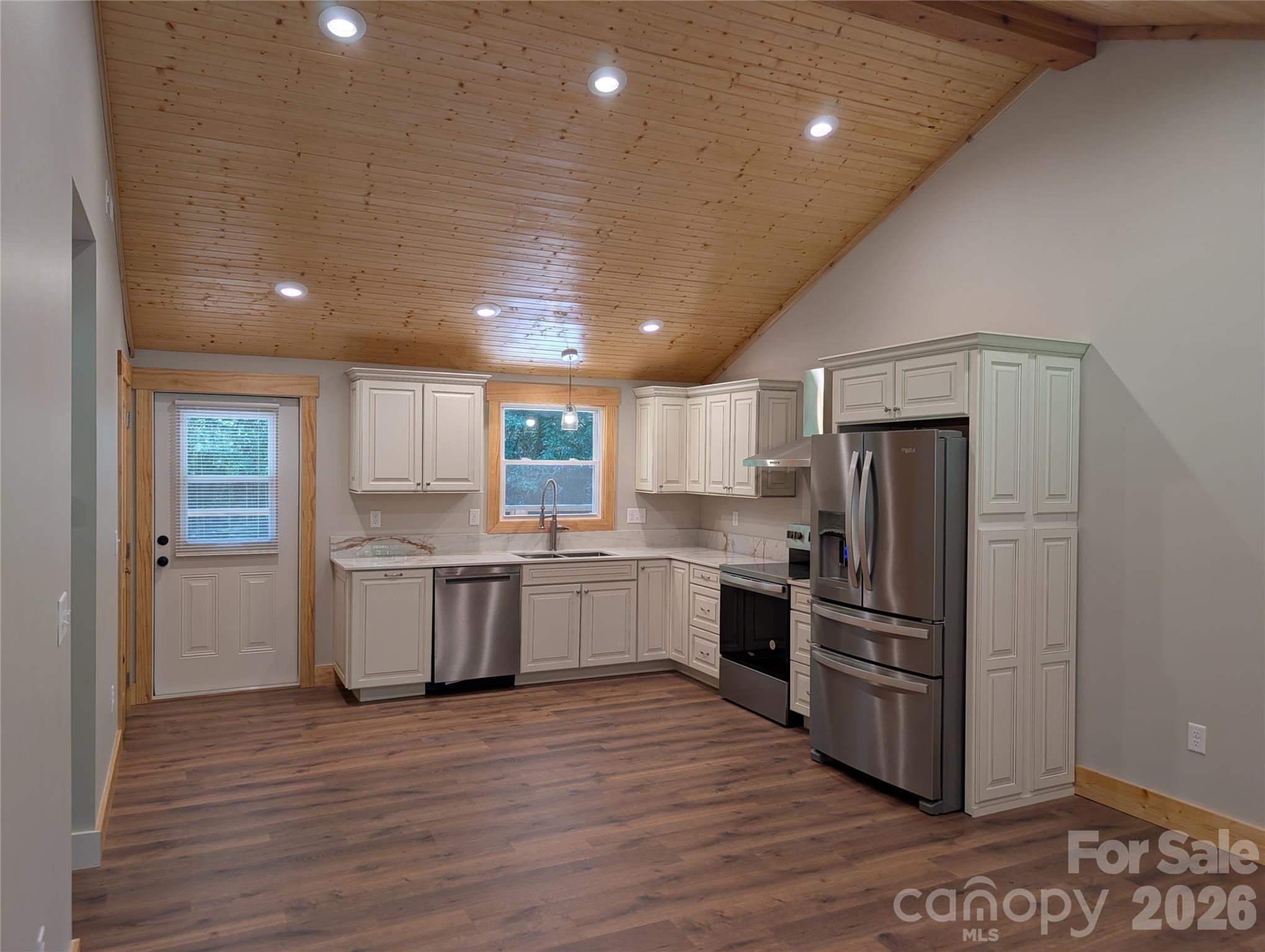 522 Brandon Road Property Photo 7
