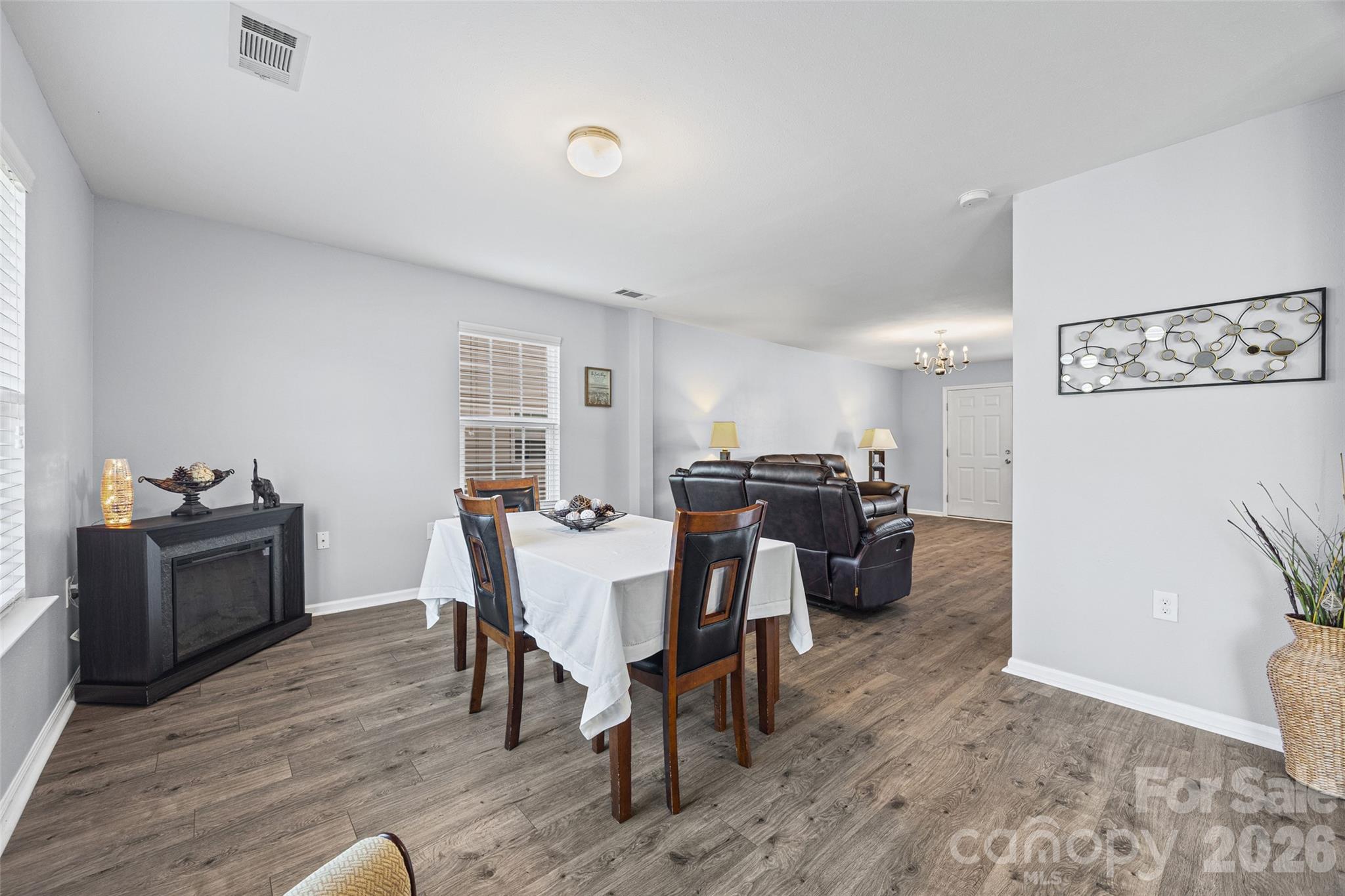 1772 Eastway Drive Property Photo 8