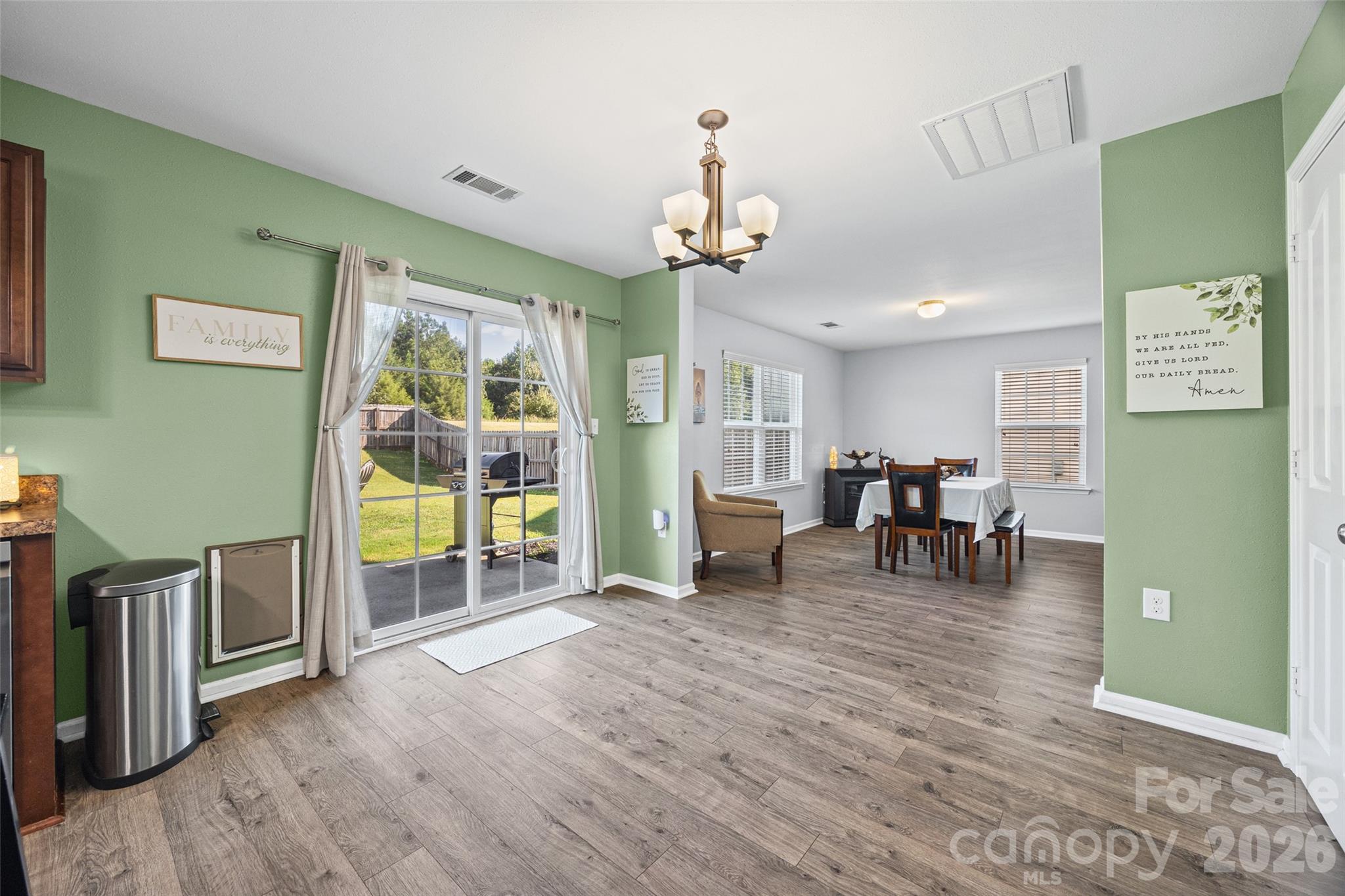 1772 Eastway Drive Property Photo 10