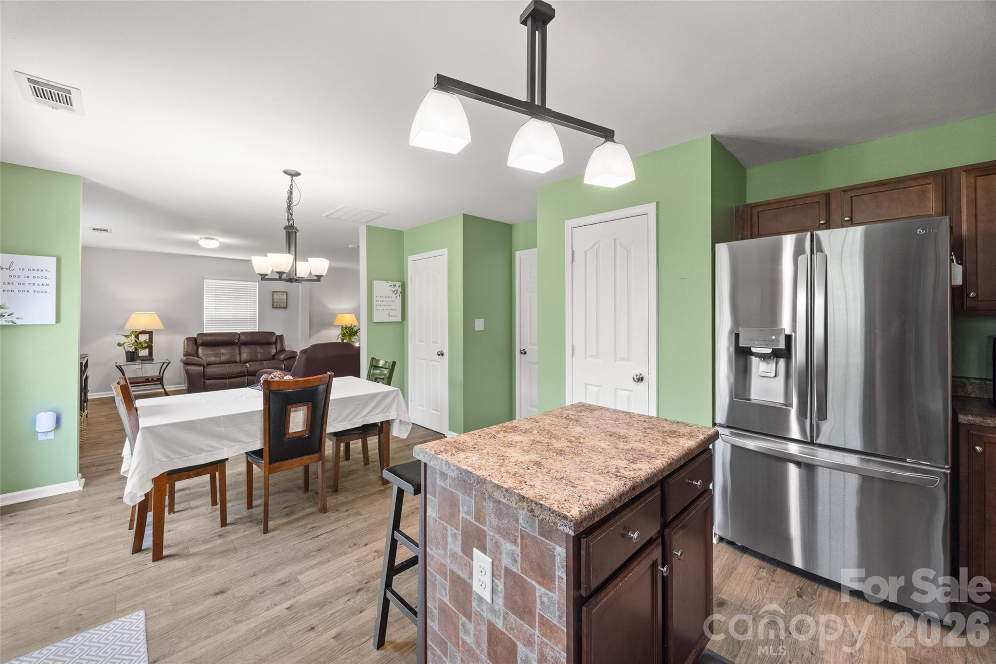 1772 Eastway Drive Property Photo 14