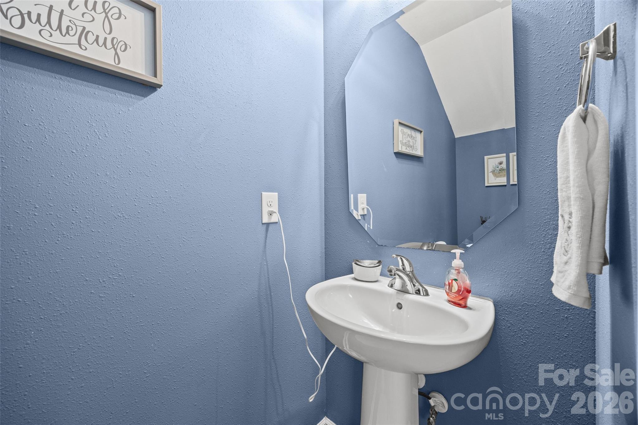 1772 Eastway Drive Property Photo 16