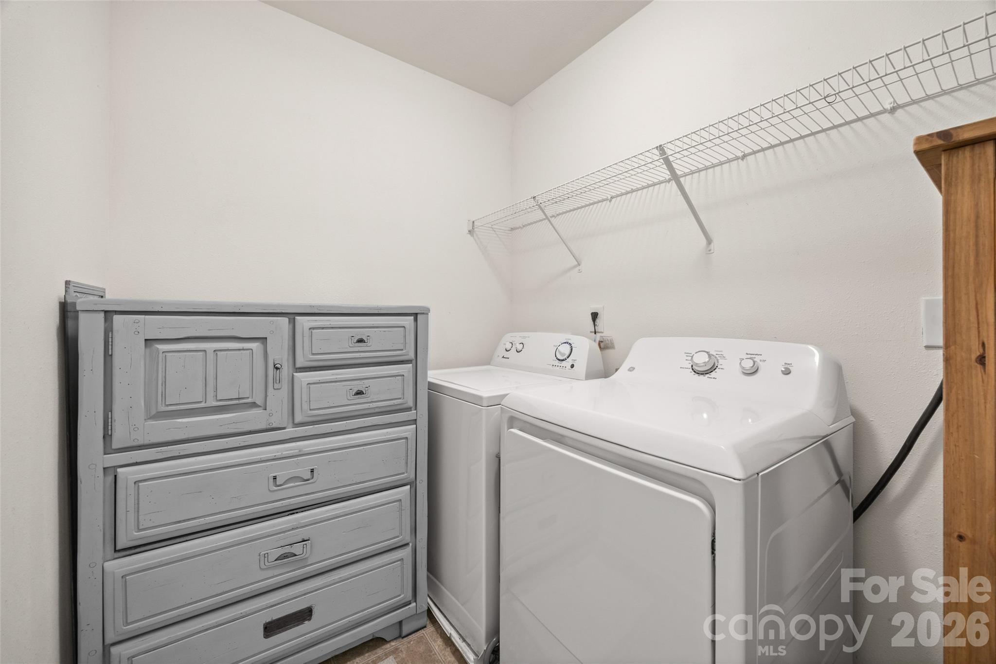 1772 Eastway Drive Property Photo 26