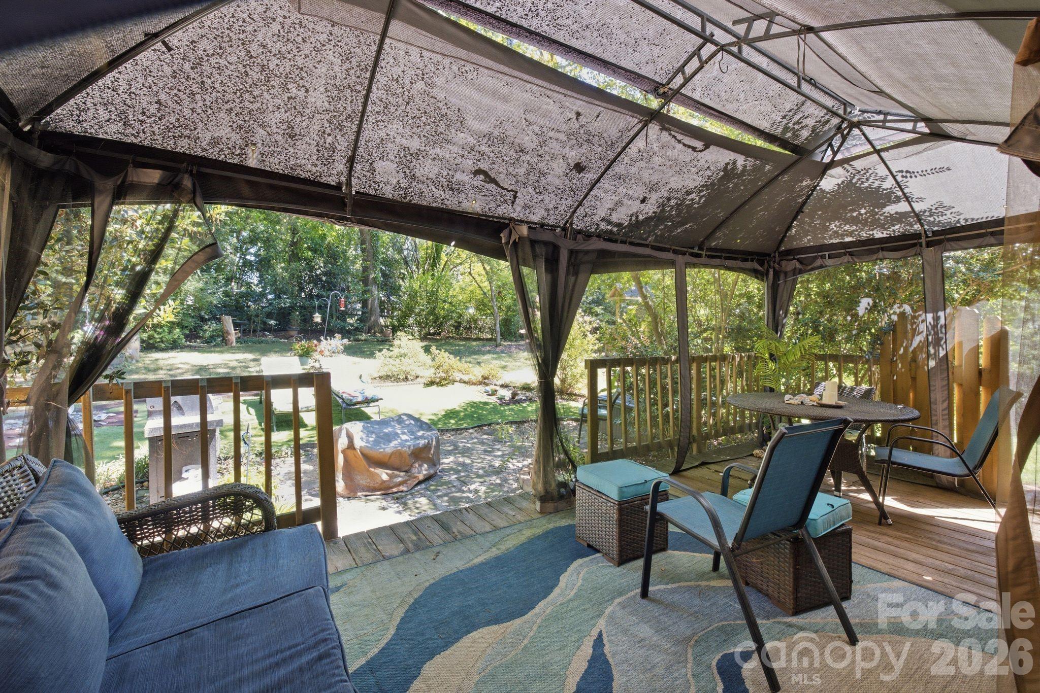 21235 Sandy Cove Road Property Photo 2