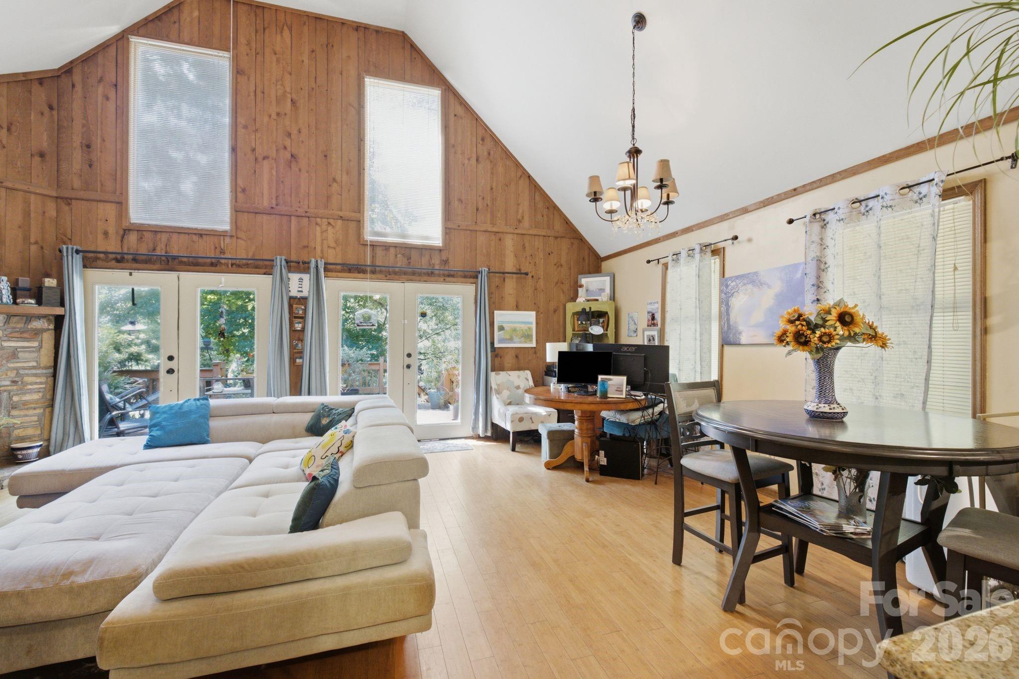 21235 Sandy Cove Road Property Photo 14