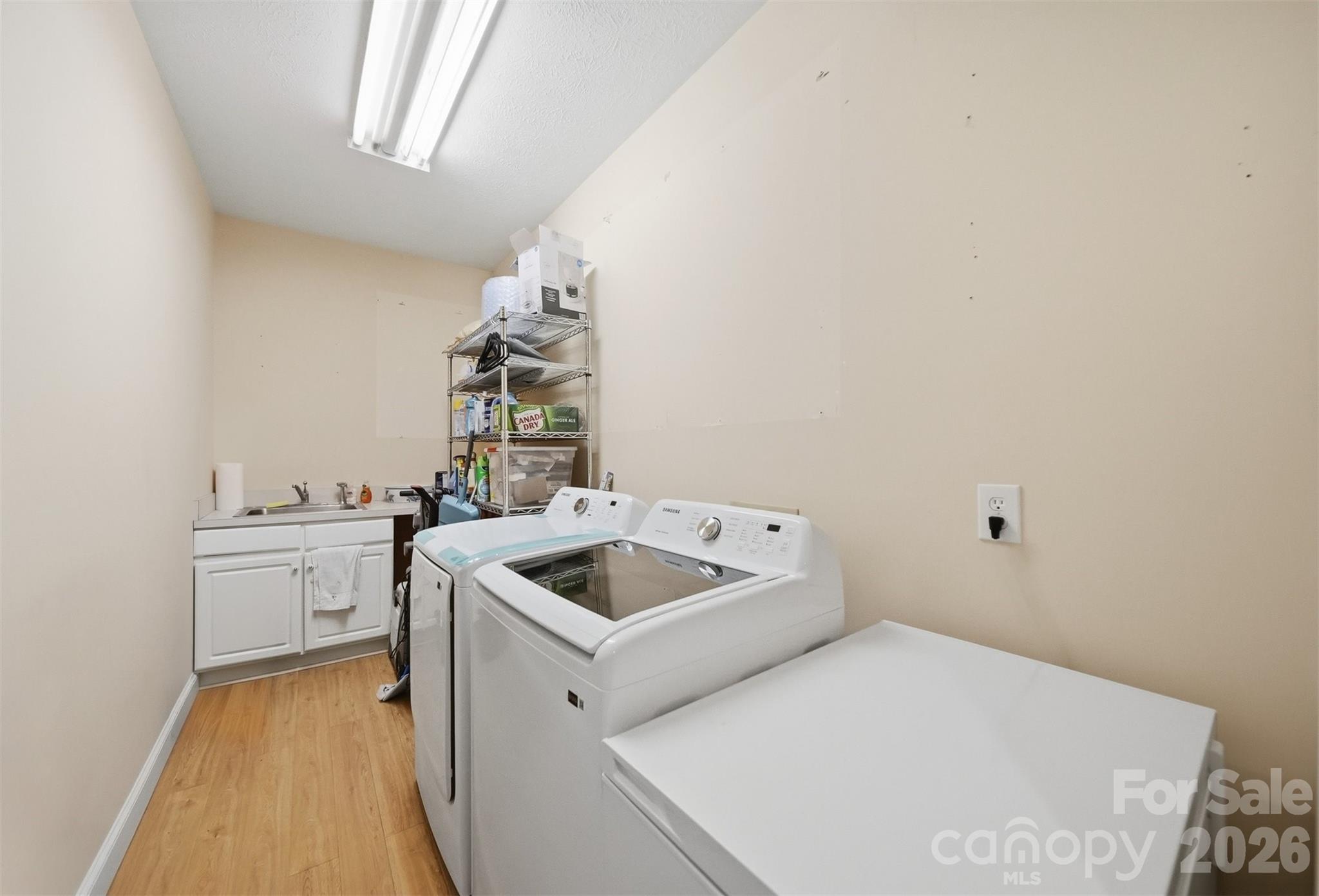 277 Rembrandt Drive Property Photo 24