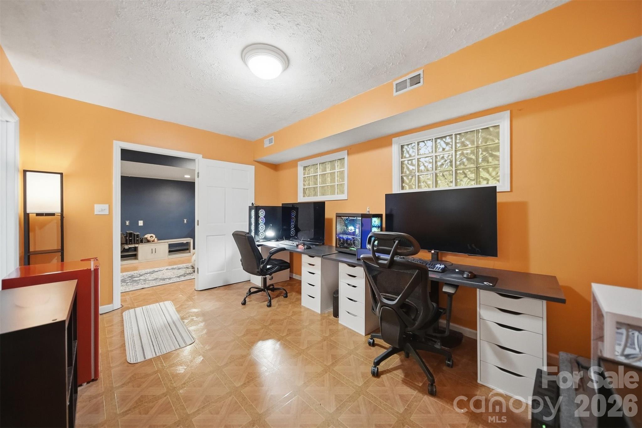 277 Rembrandt Drive Property Photo 28