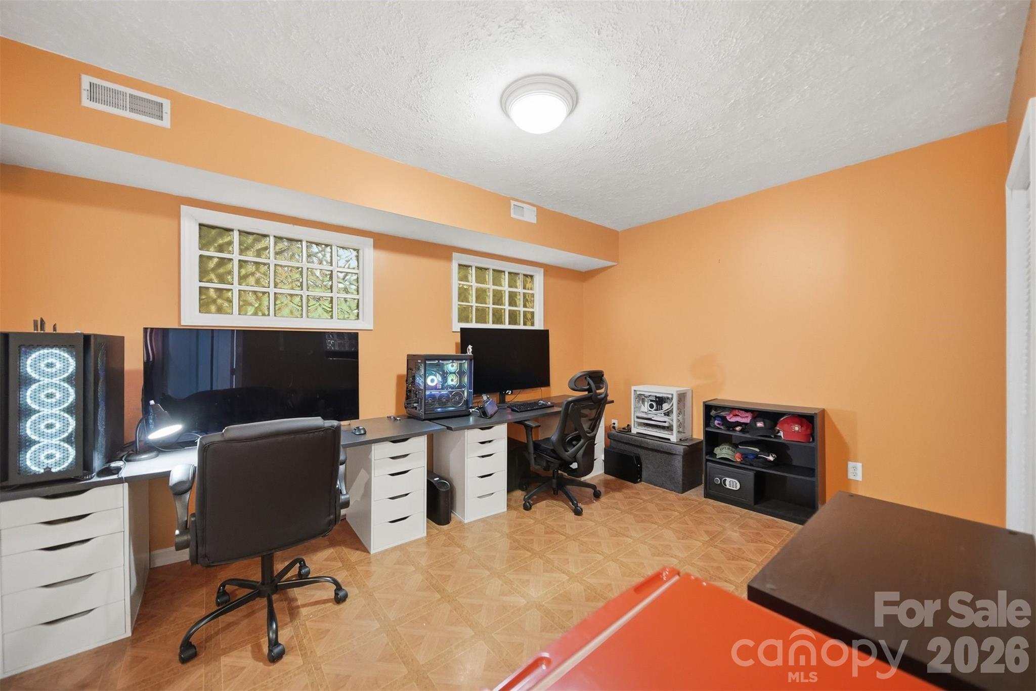 277 Rembrandt Drive Property Photo 29