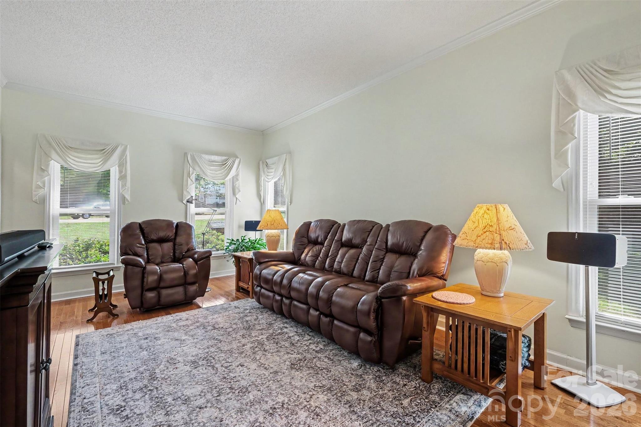 10010 Drawbridge Drive Property Photo 10