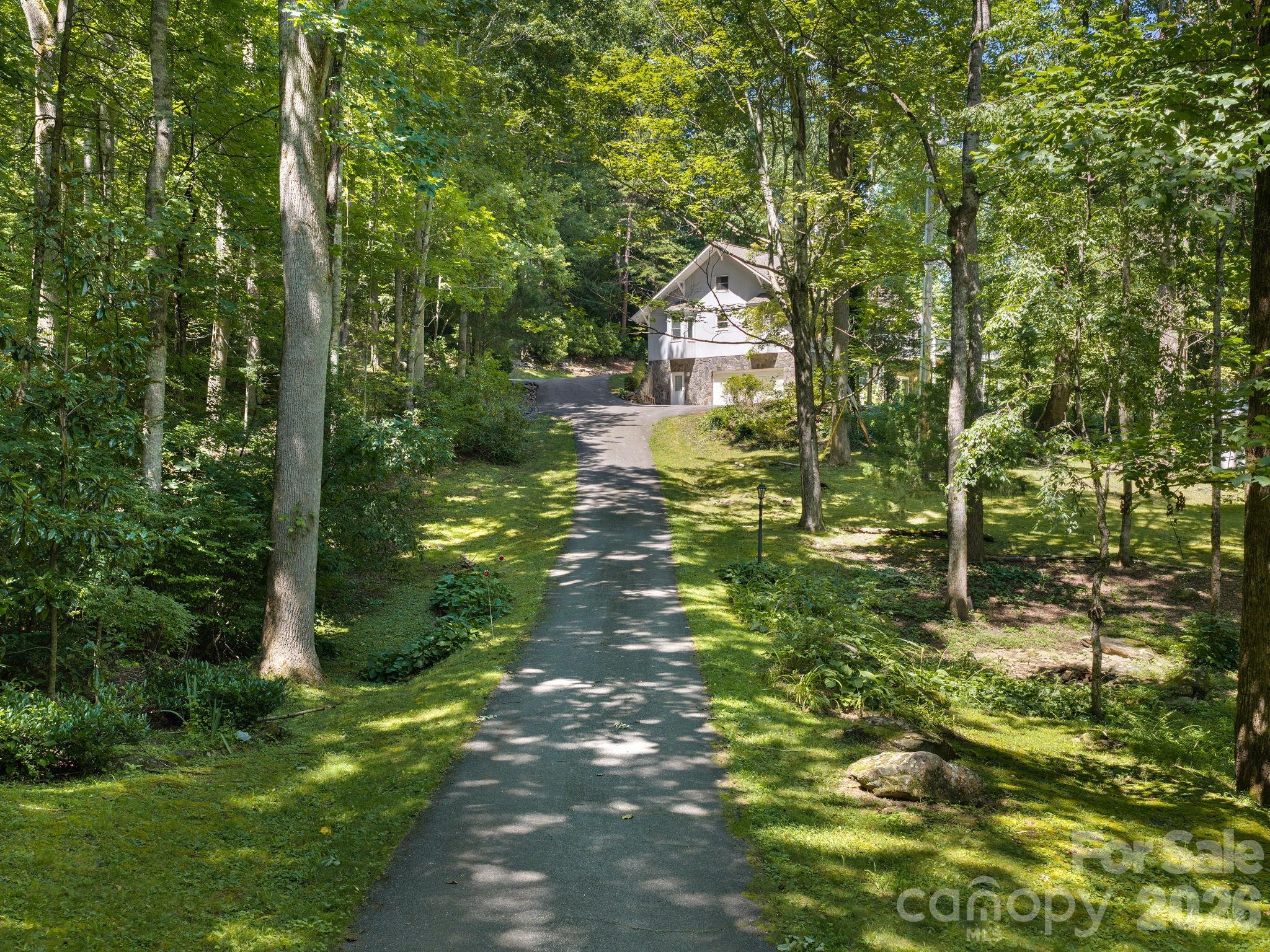 1572 Brushy Fork Road Property Photo 4