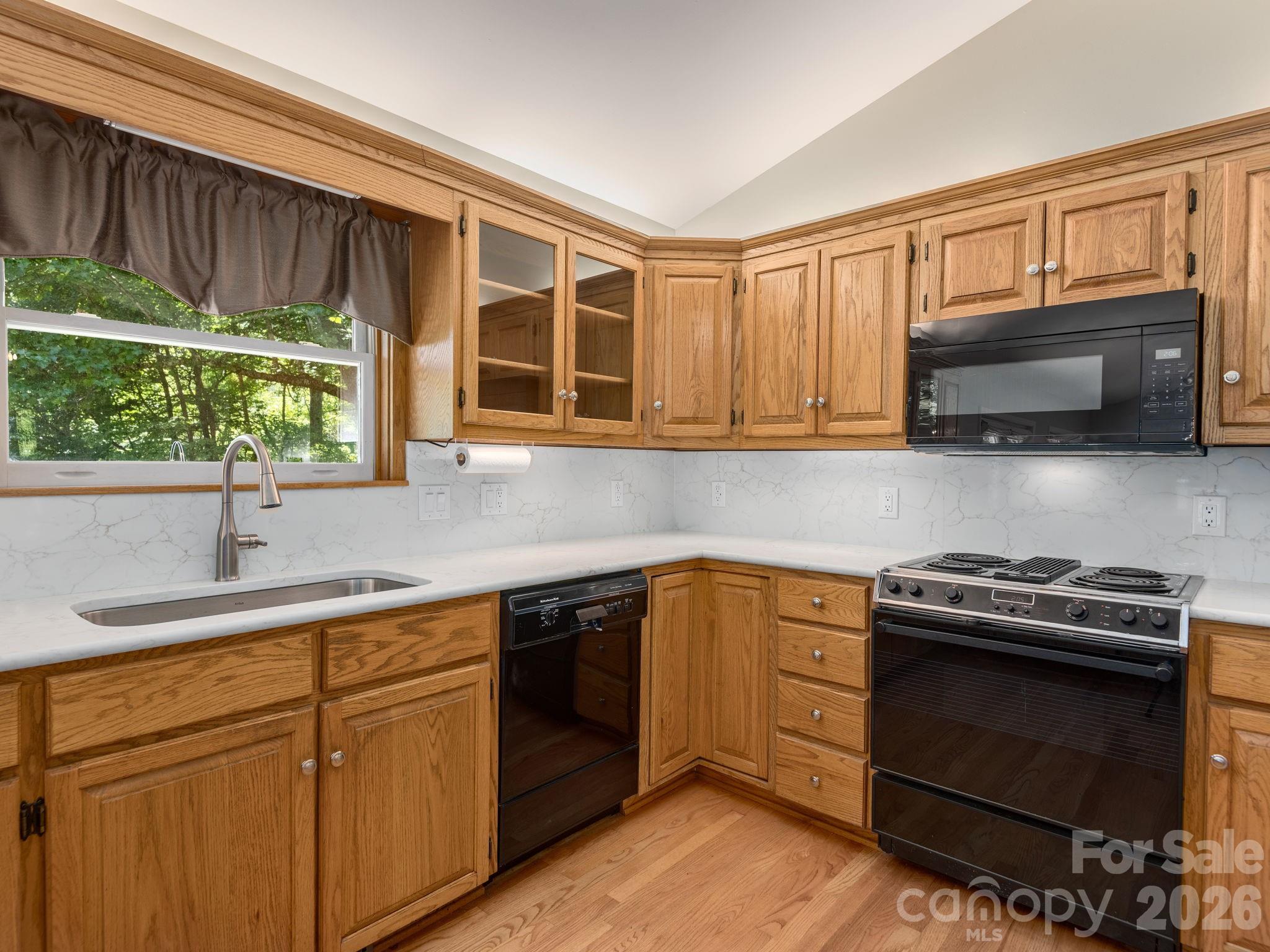 1572 Brushy Fork Road Property Photo 10