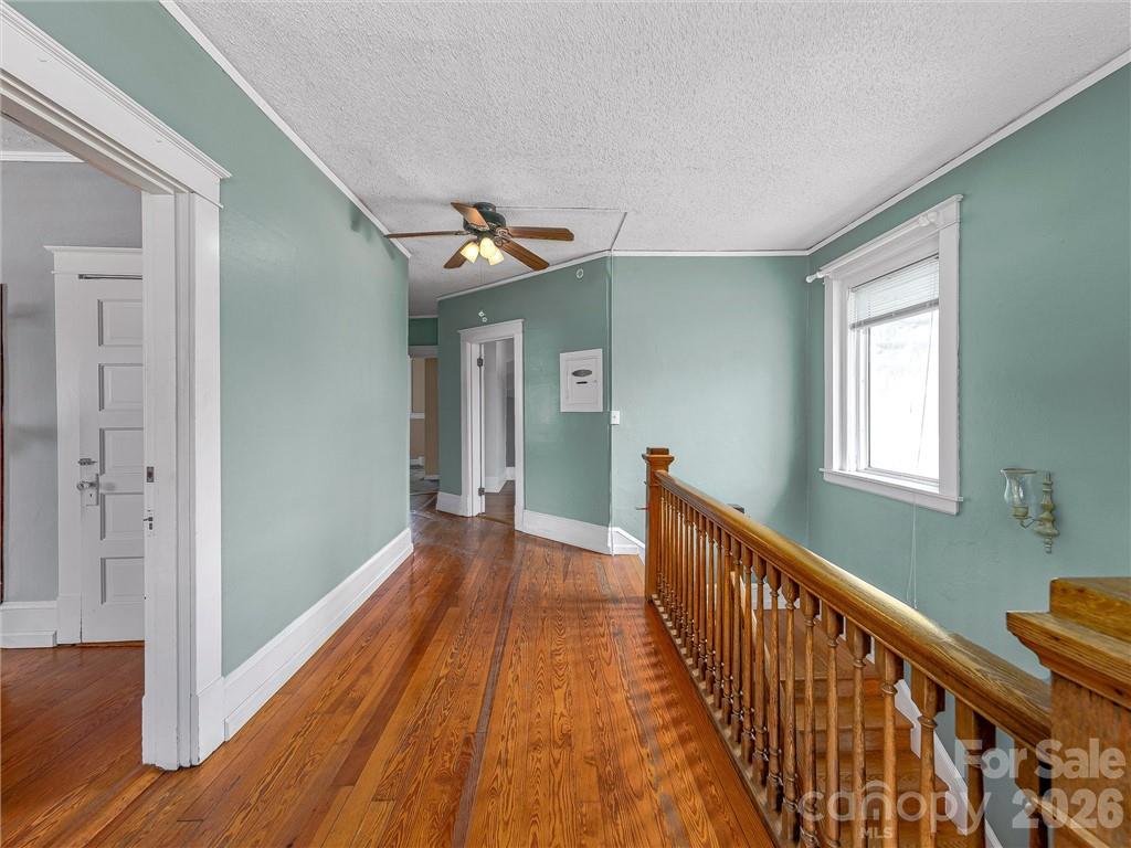 575 Haywood Road Property Photo 19