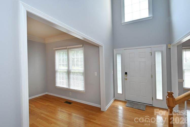 10402 Friarsgate Road Property Photo 5