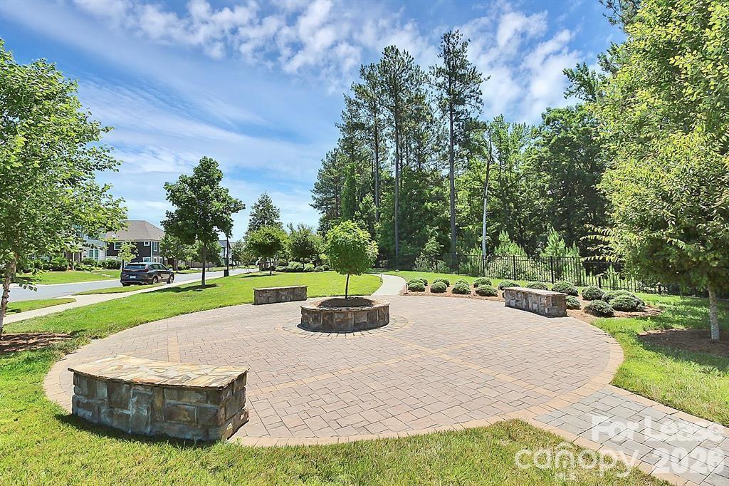 9328 Glenburn Lane Property Photo 27