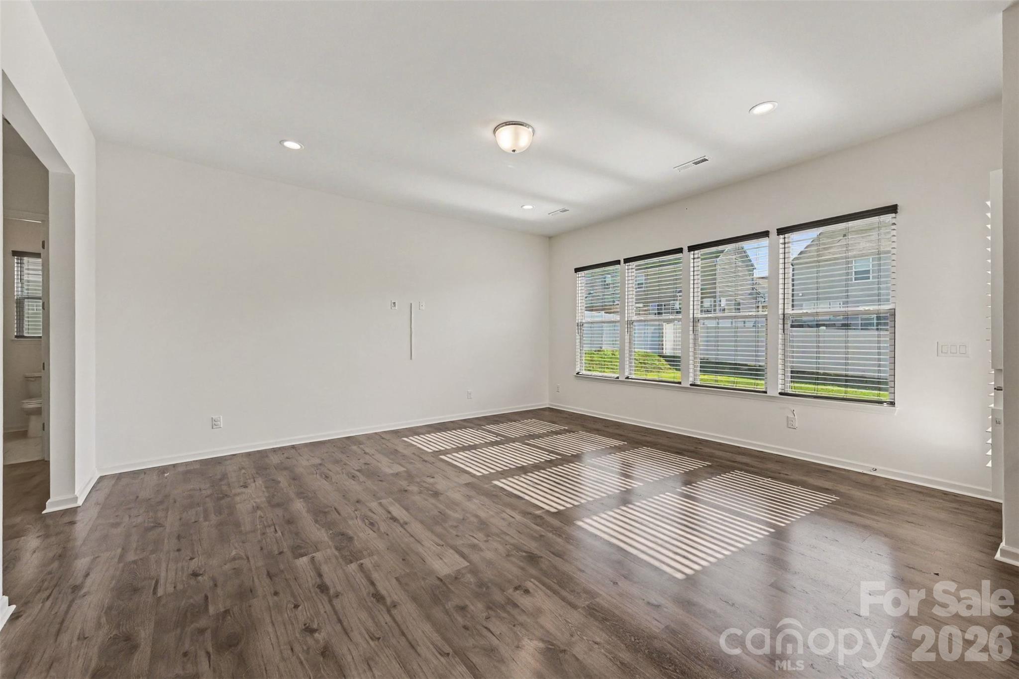 6343 Clarisse Drive Property Photo 12