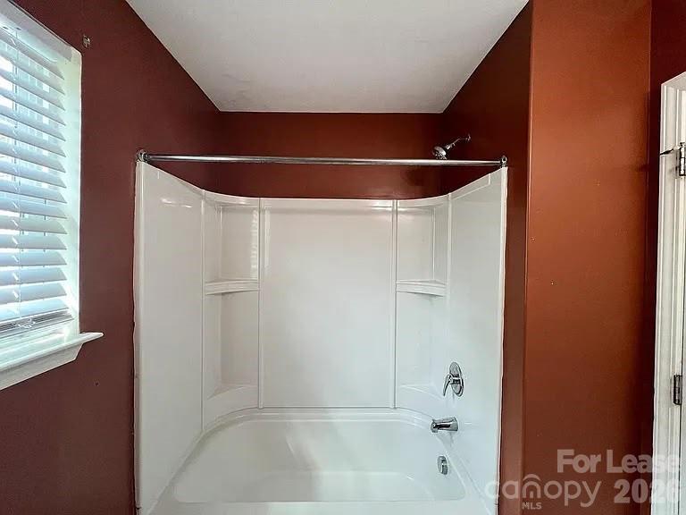 4828 Lynn Lee Circle Property Photo 12