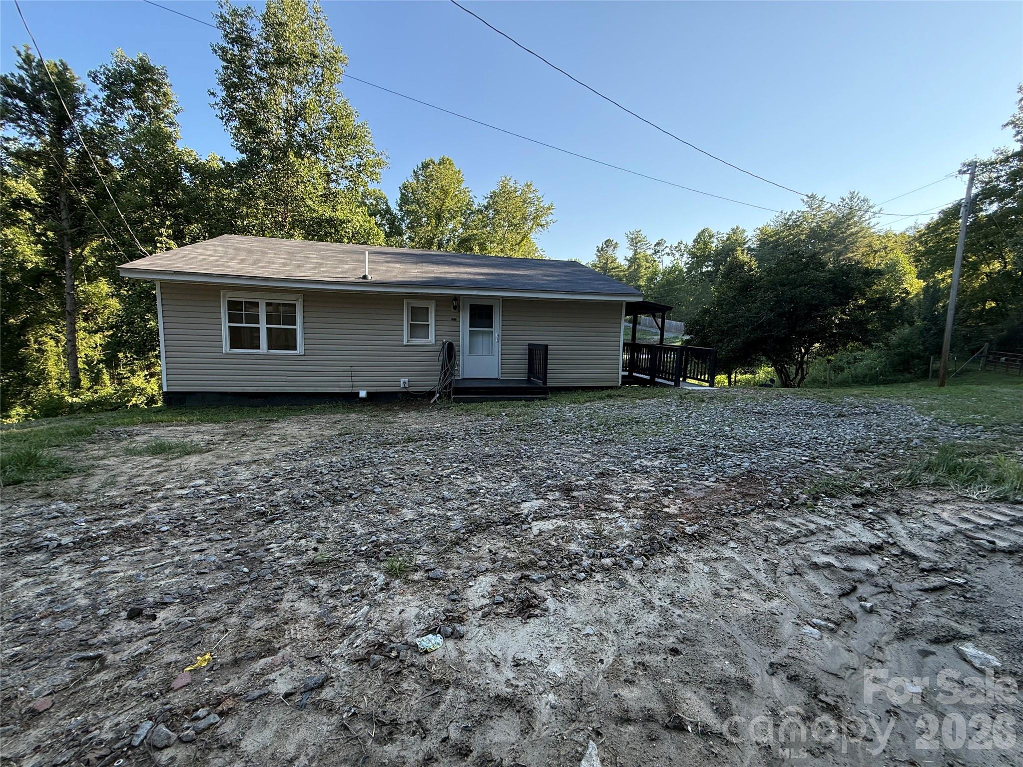 3028 Playmore Beach Road Property Photo 4