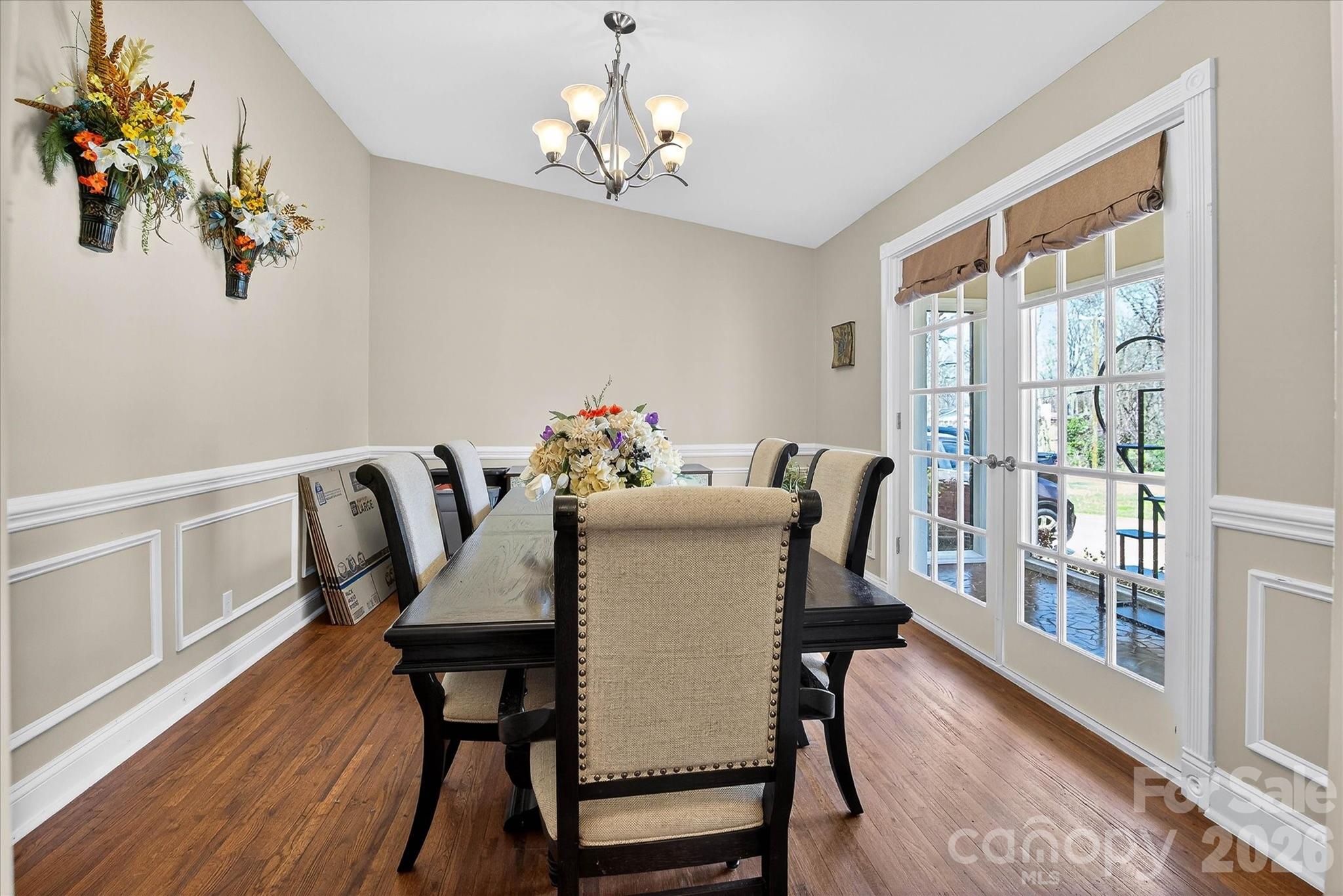 1217 Ebinport Road Property Photo 5