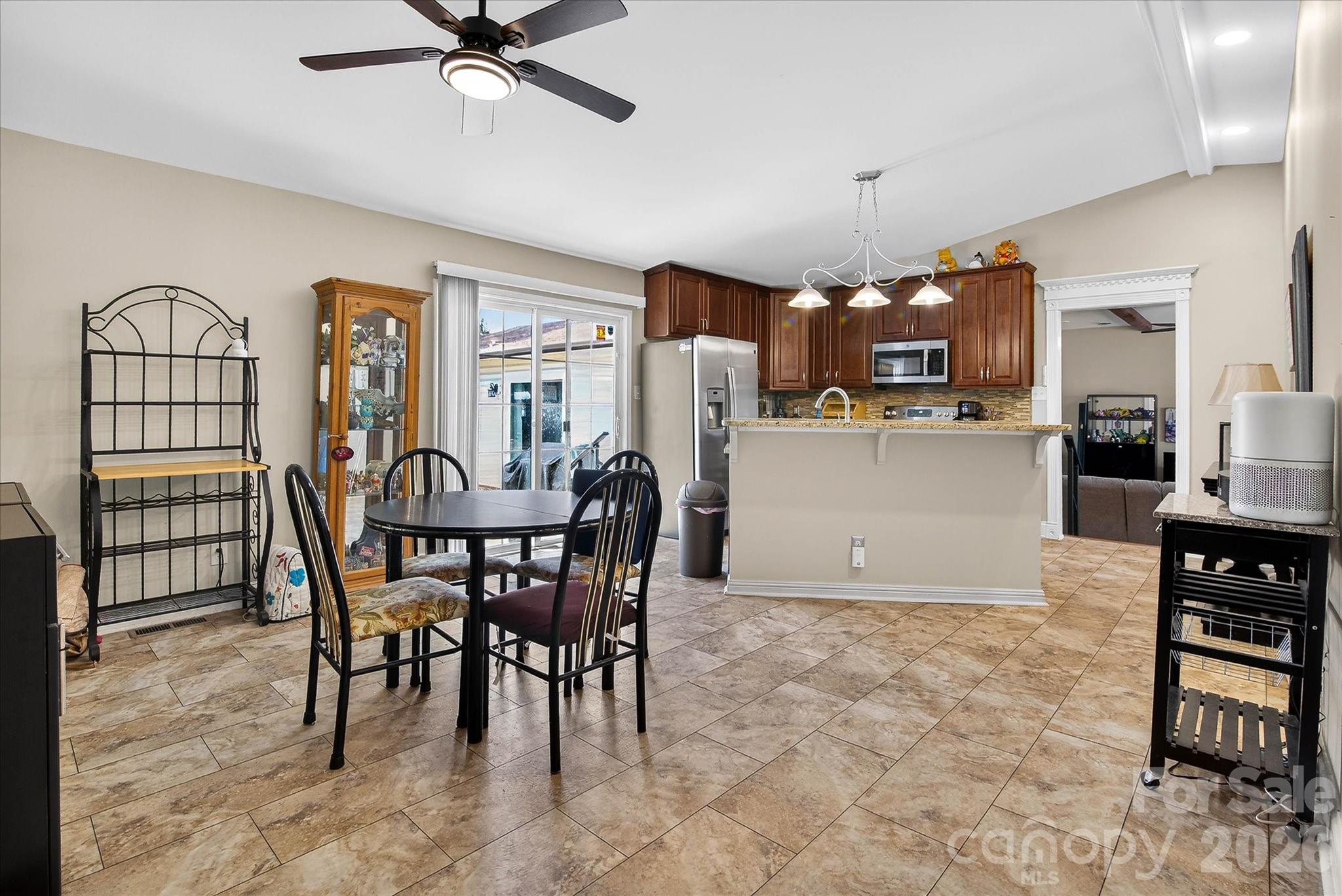 1217 Ebinport Road Property Photo 9