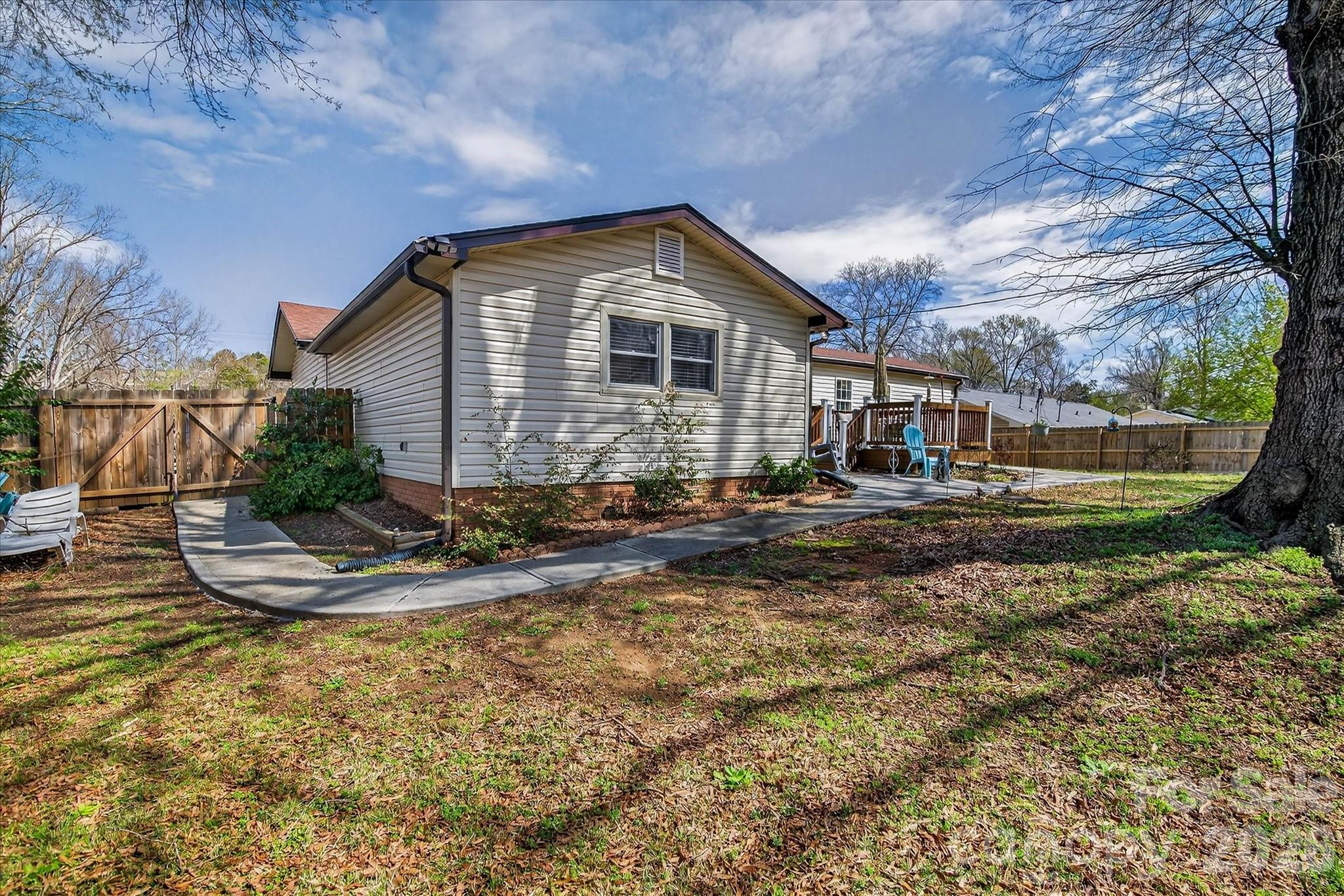 1217 Ebinport Road Property Photo 36