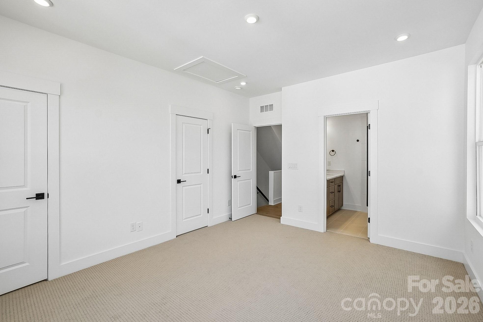 4038 Sophia Drive Property Photo 10