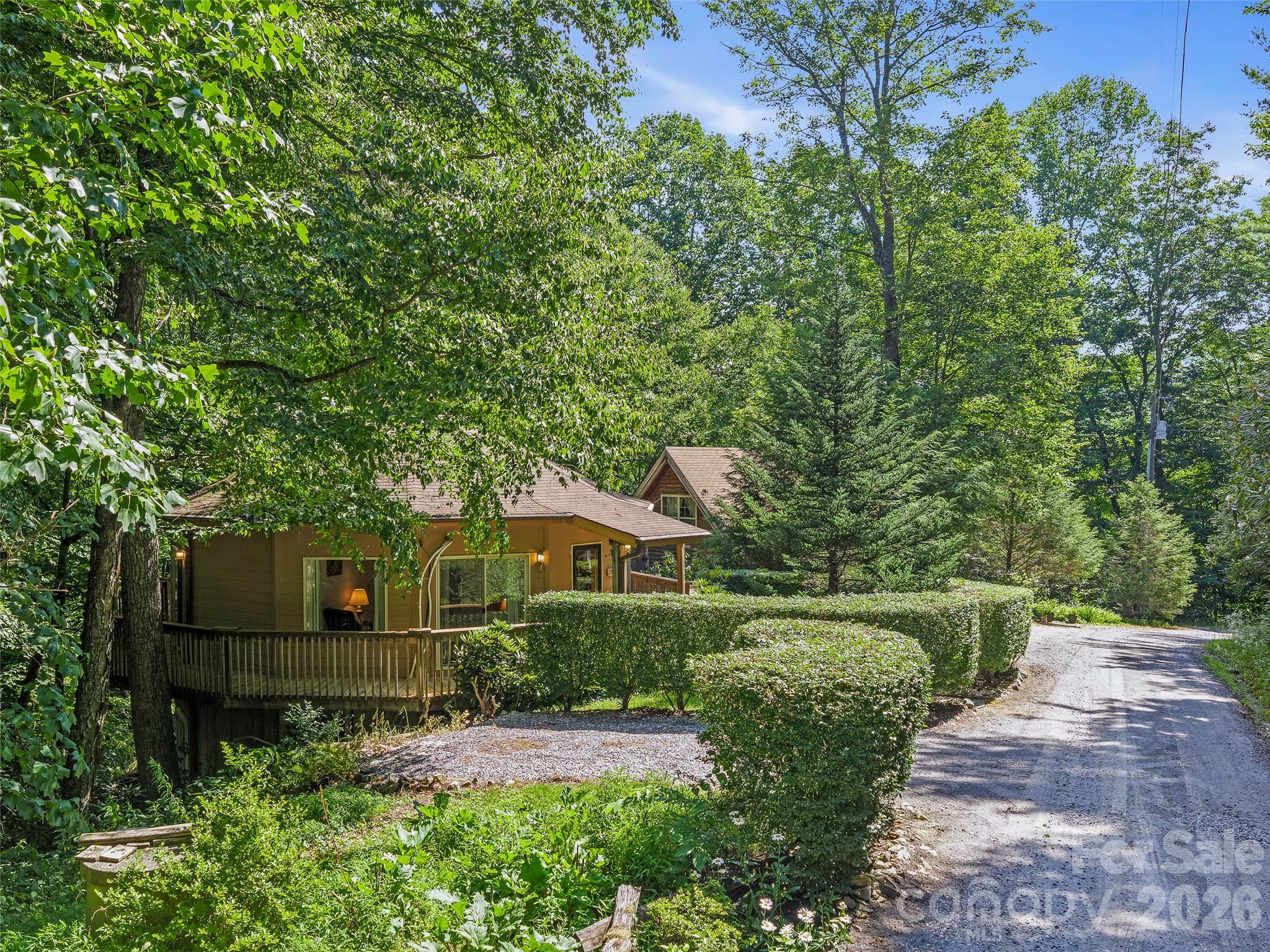 284 Simmons Ridge Road Property Photo 1