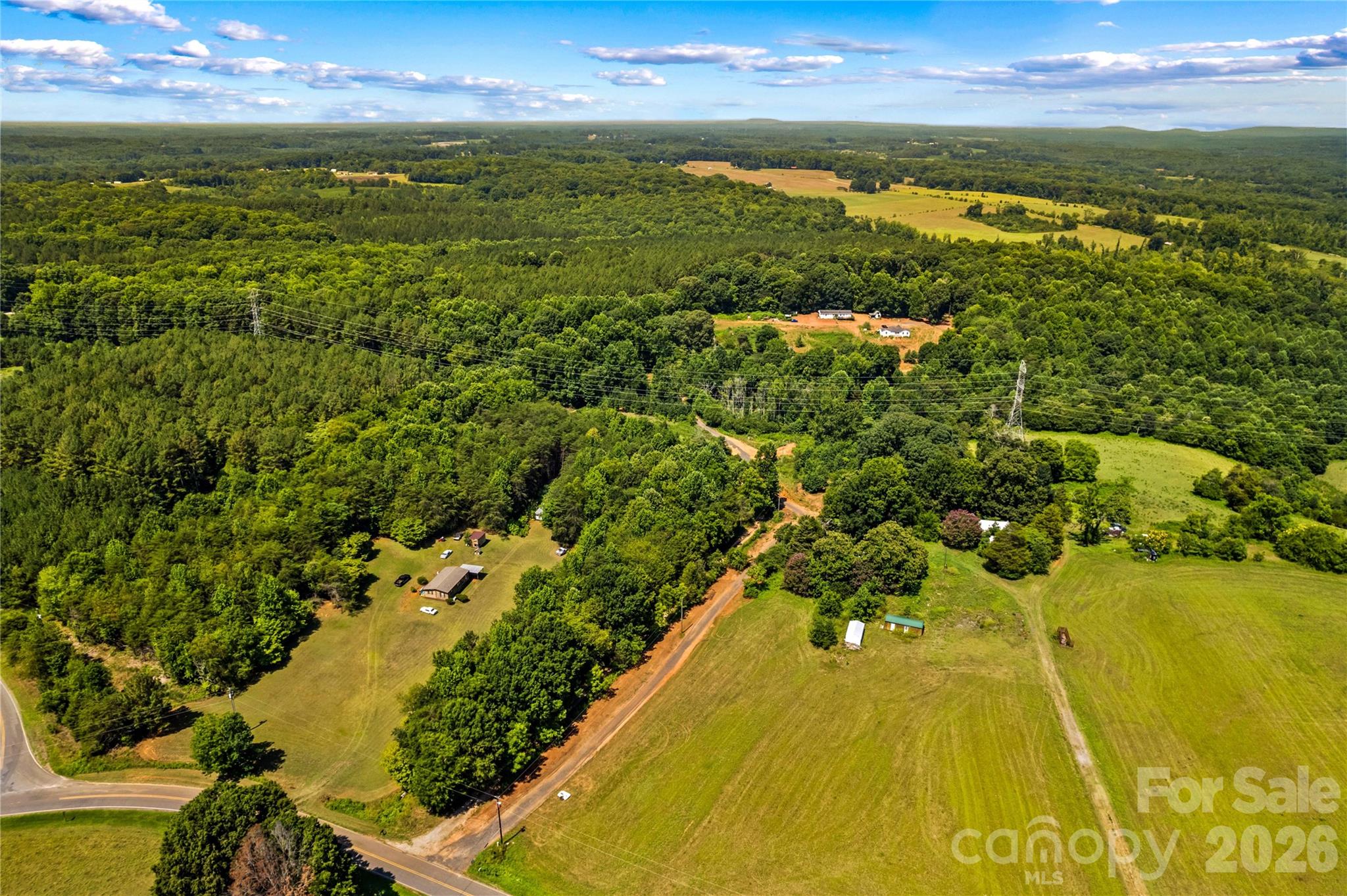 185 Jacobs Farm Lane Property Photo 3