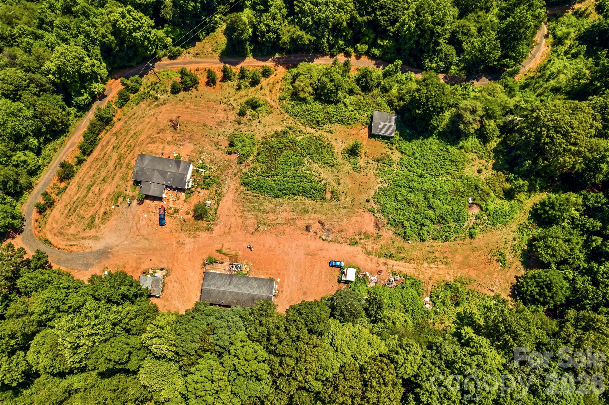 185 Jacobs Farm Lane Property Photo 12