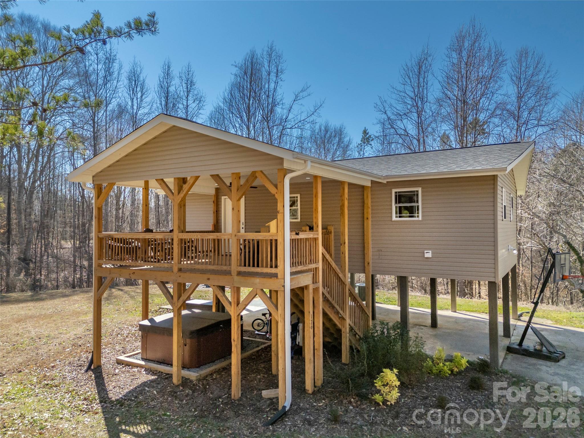 180 Nanhart Court Property Photo 1