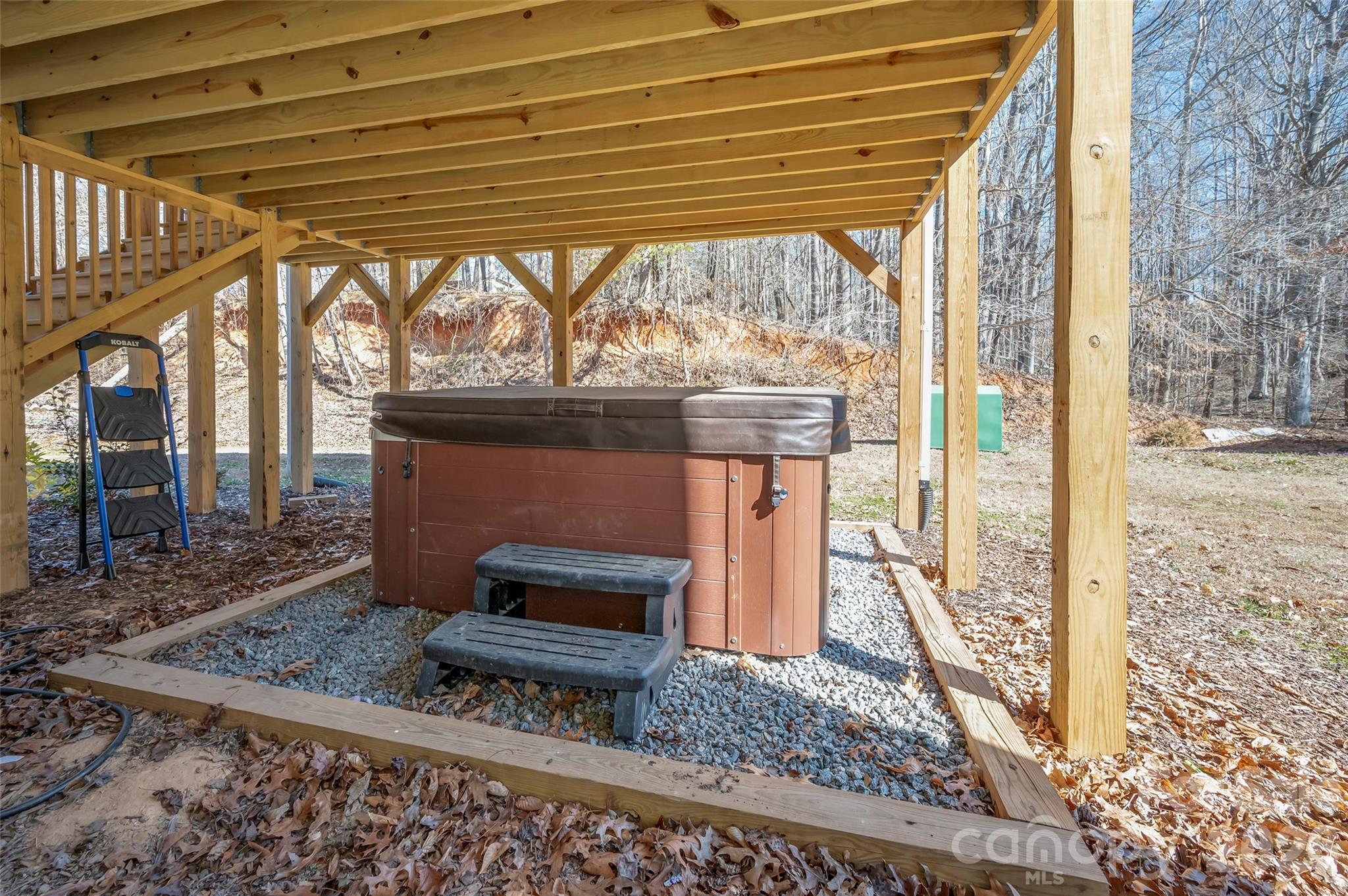 180 Nanhart Court Property Photo 4