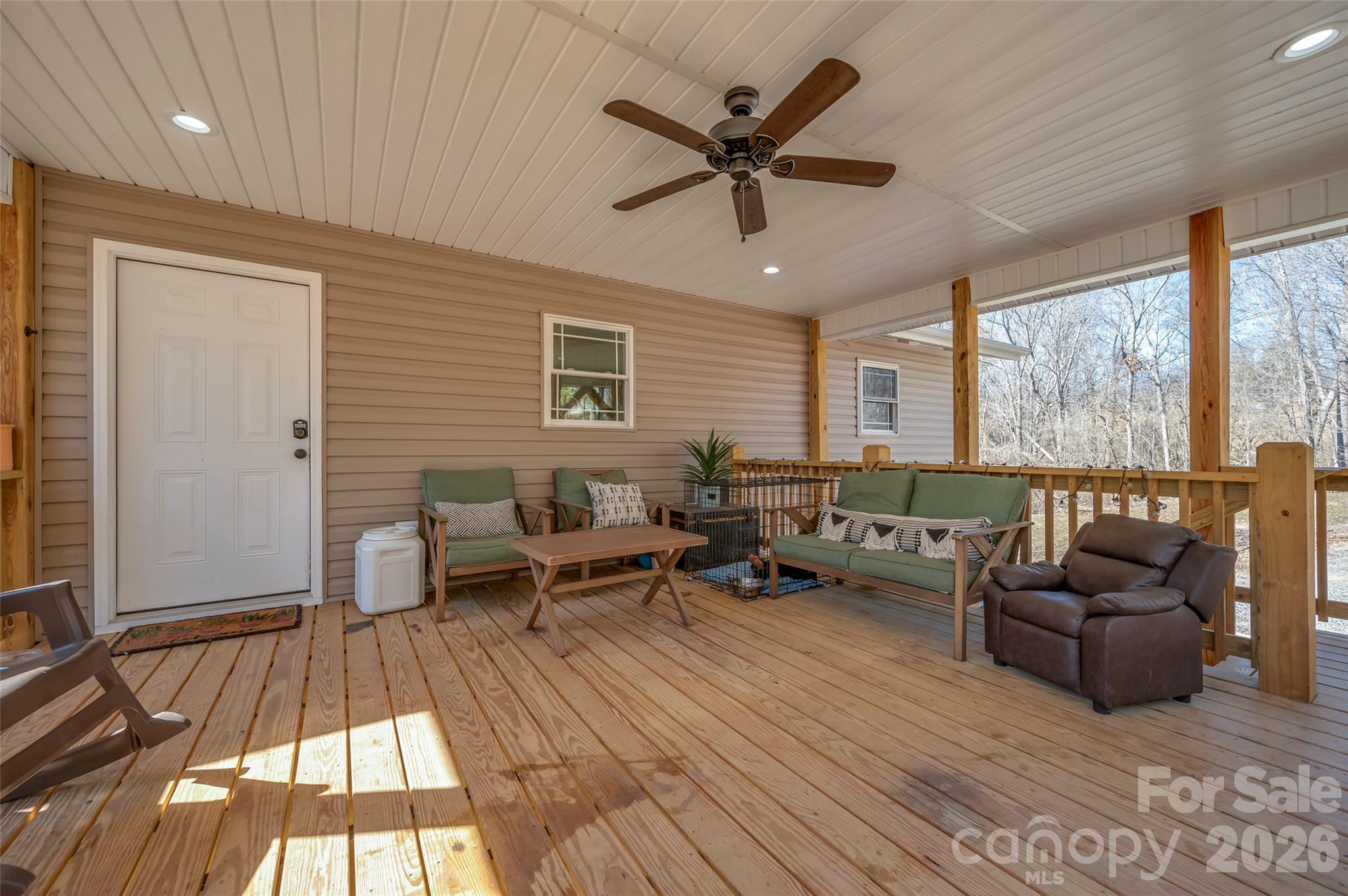 180 Nanhart Court Property Photo 5
