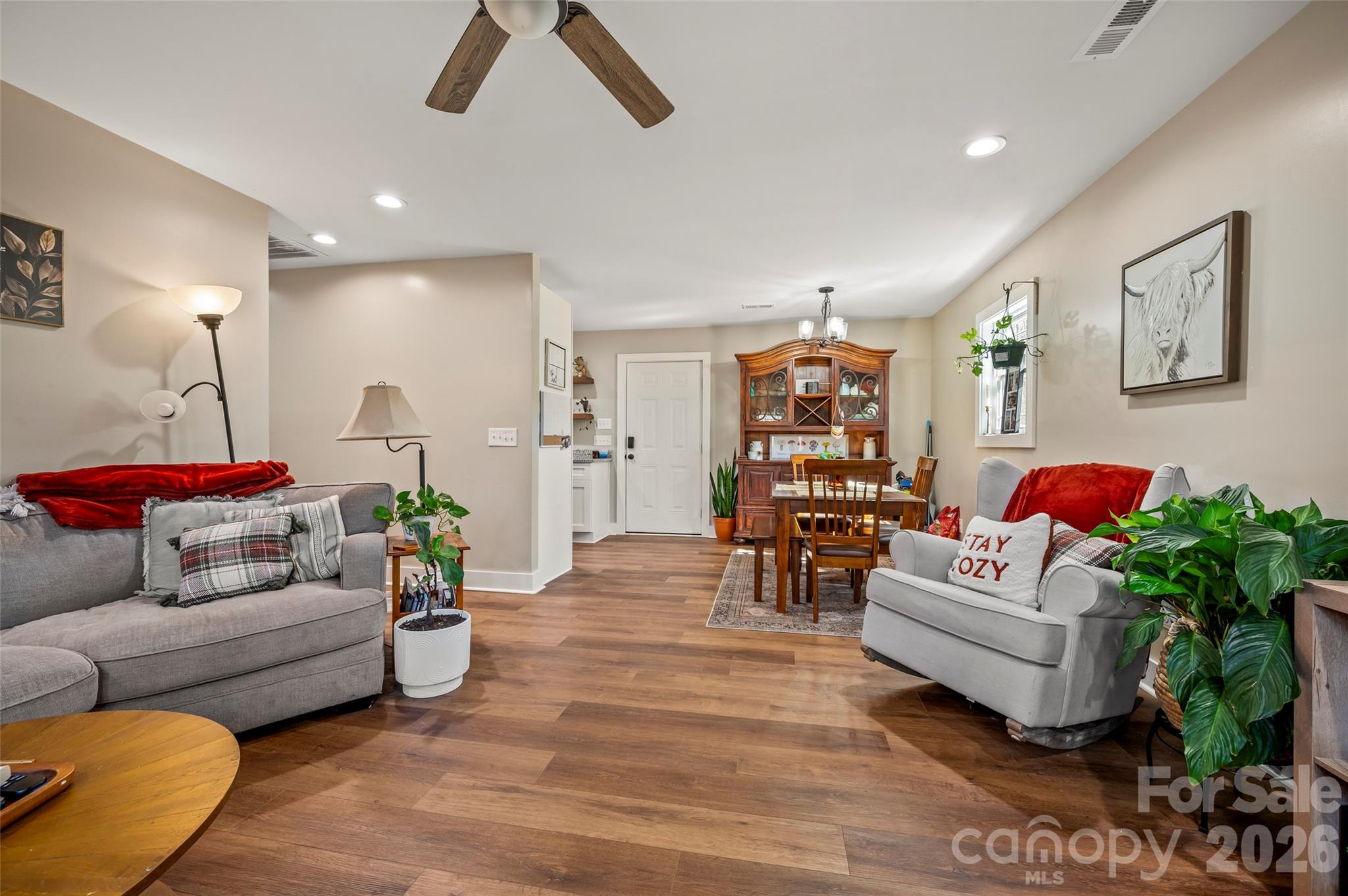 180 Nanhart Court Property Photo 7