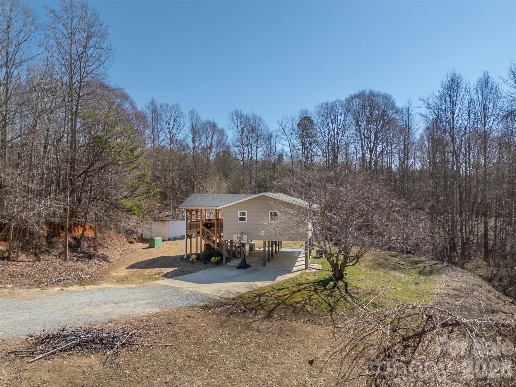 180 Nanhart Court Property Photo 24