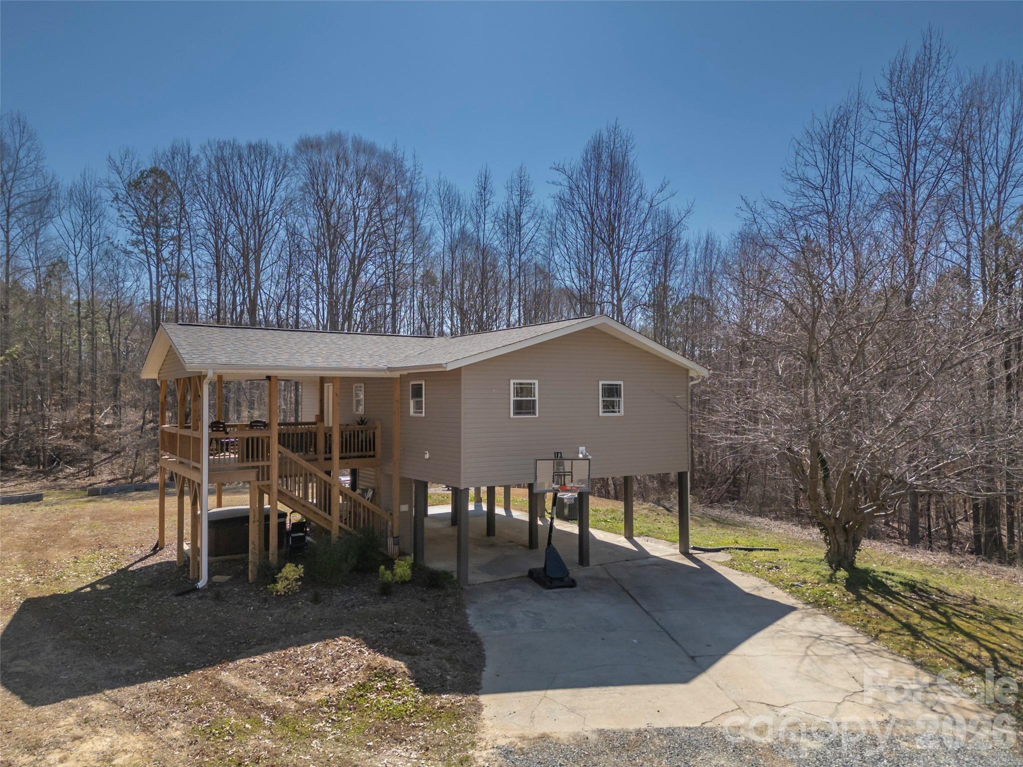 180 Nanhart Court Property Photo 25