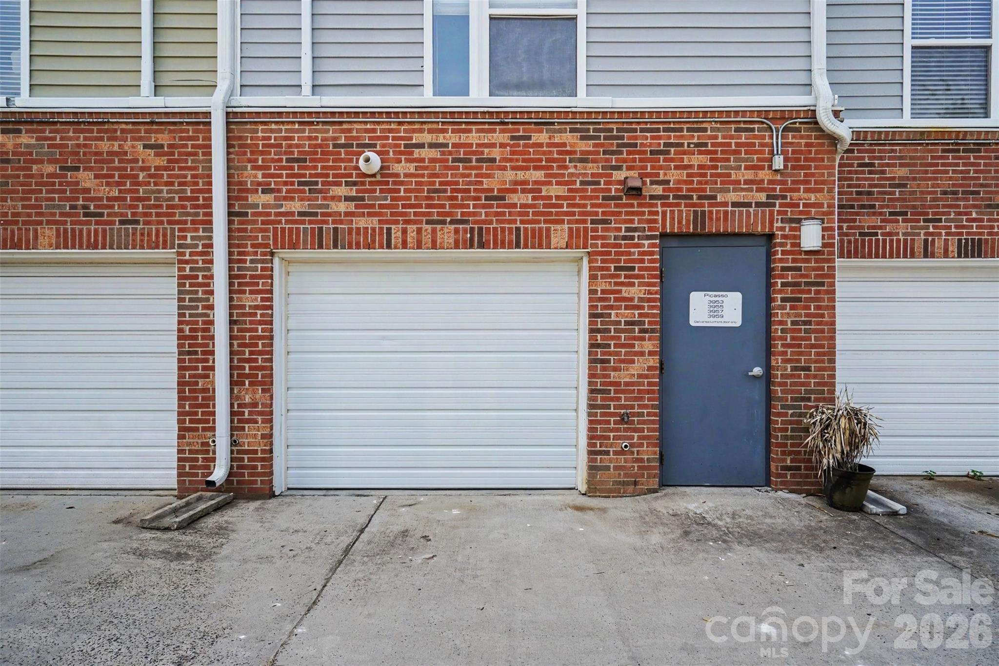 3955 Picasso Court 15 Property Photo 3