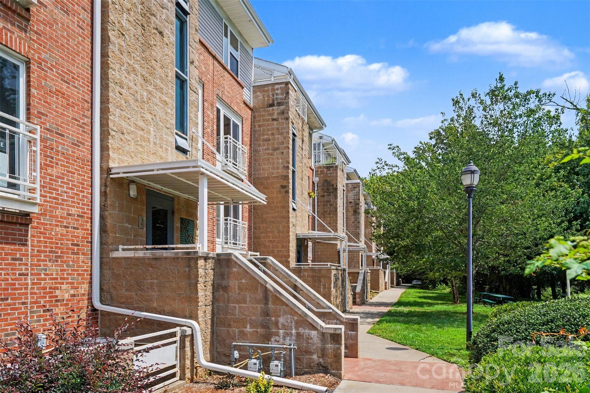 3955 Picasso Court 15 Property Photo 6