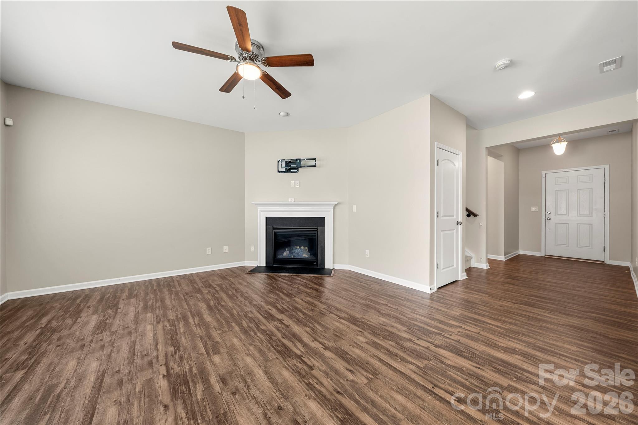 4628 Meshack Avenue Property Photo 5