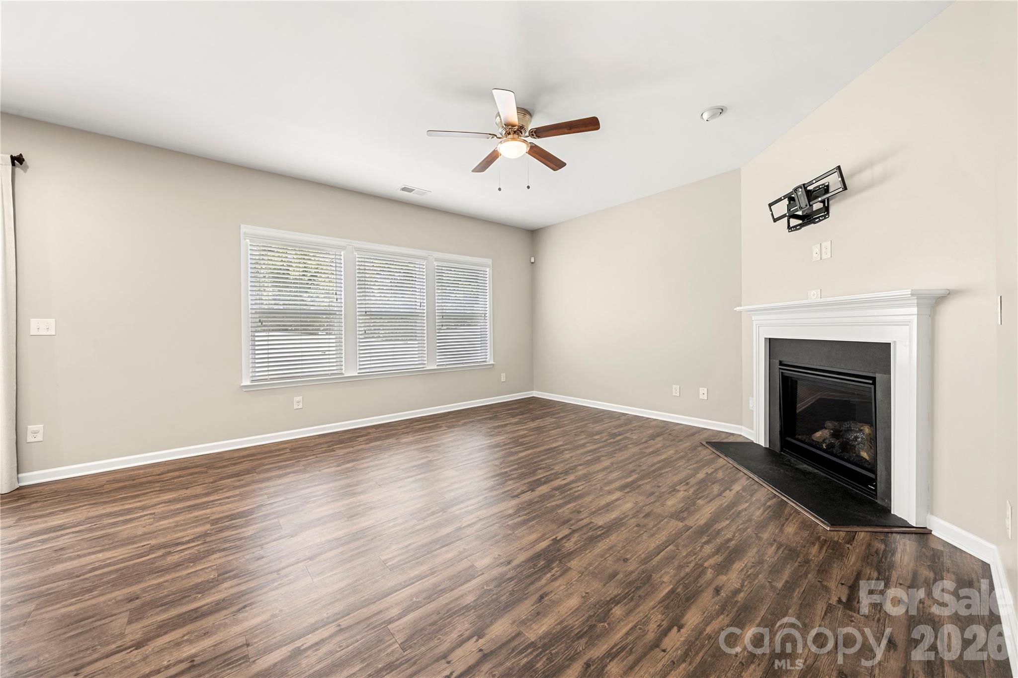 4628 Meshack Avenue Property Photo 6