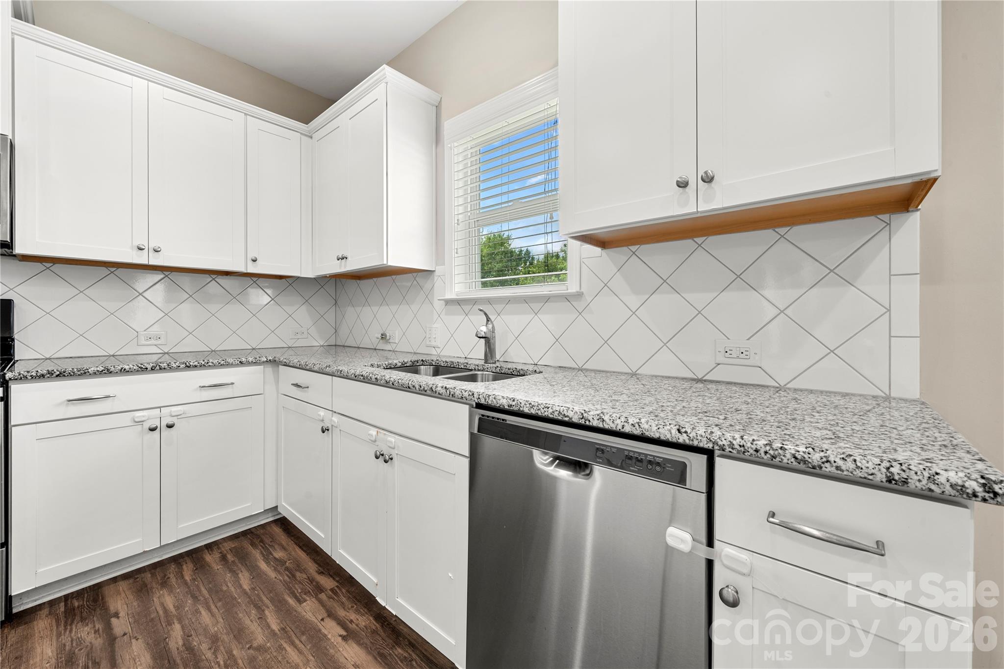 4628 Meshack Avenue Property Photo 11