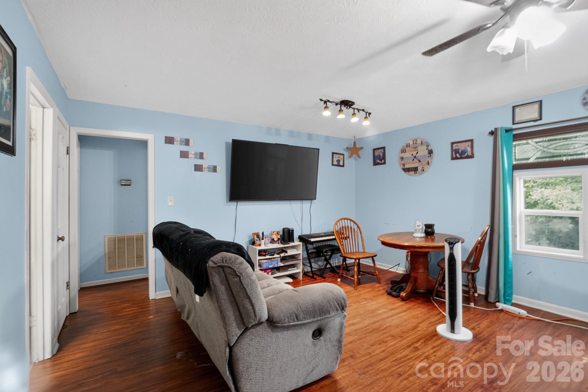 101 White Rock Road Property Photo 5