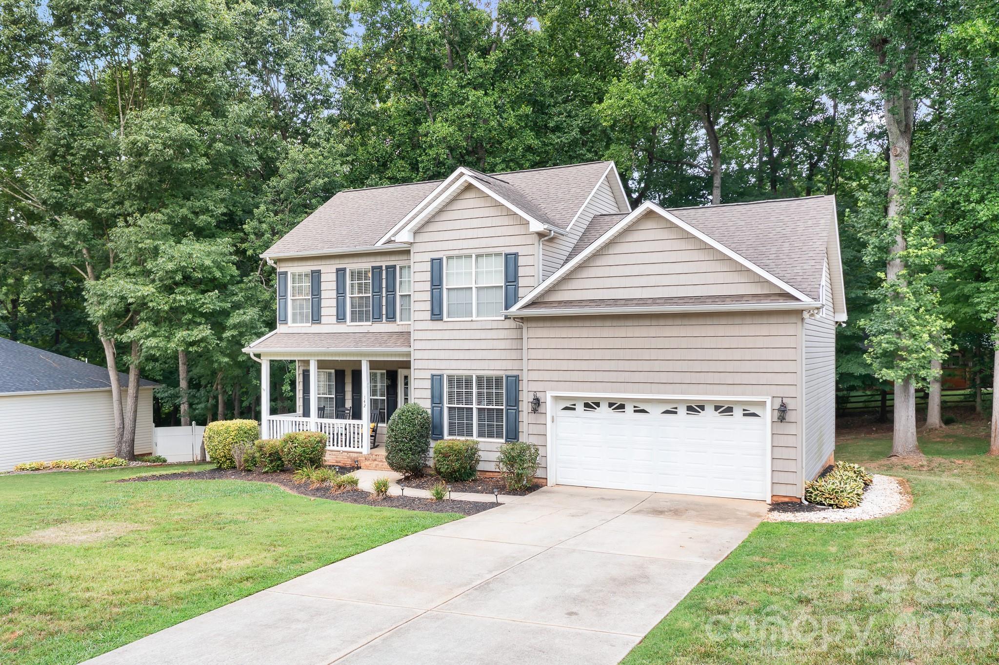 142 Valley Glen Drive Property Photo 3