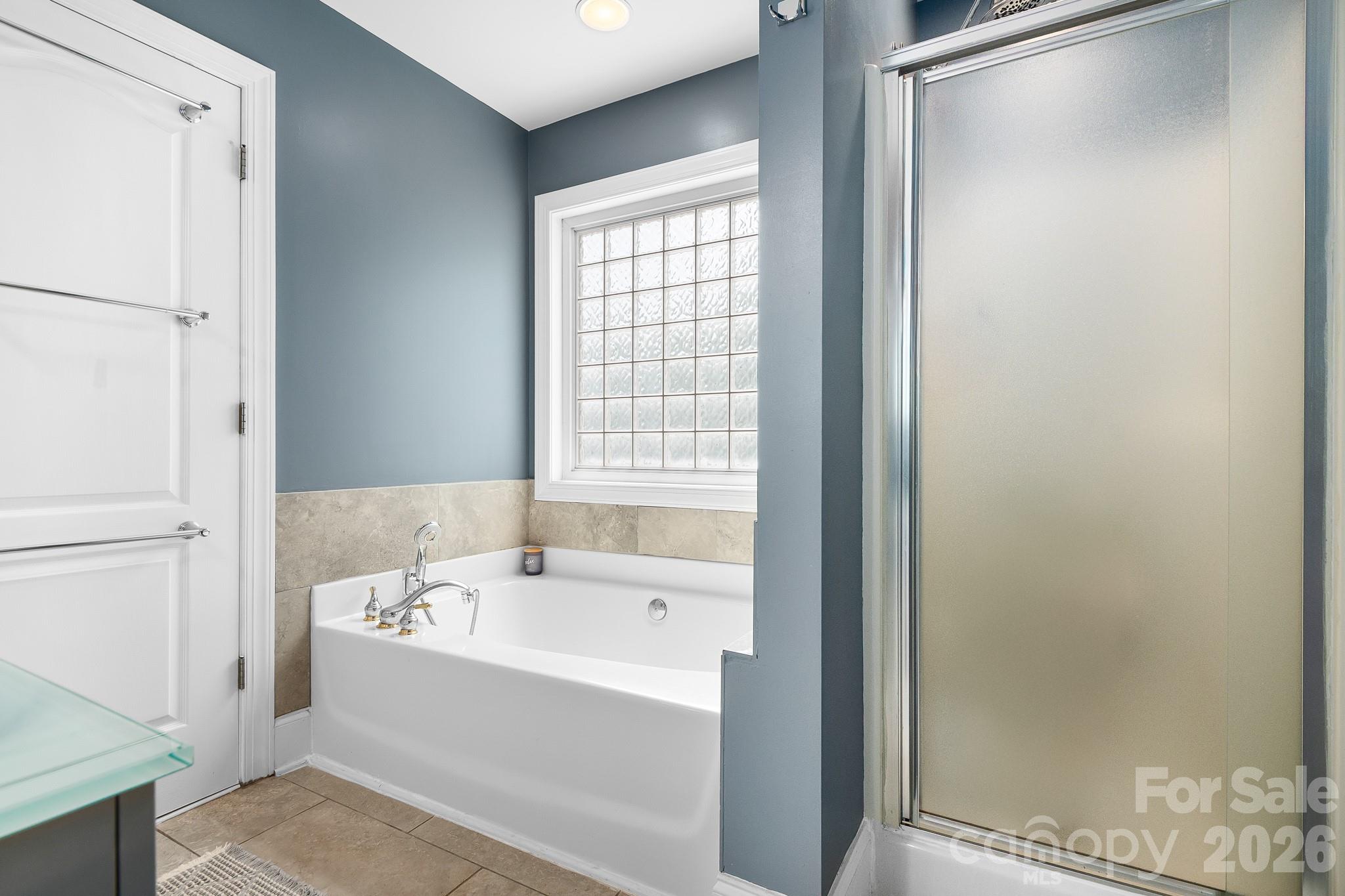 142 Valley Glen Drive Property Photo 19