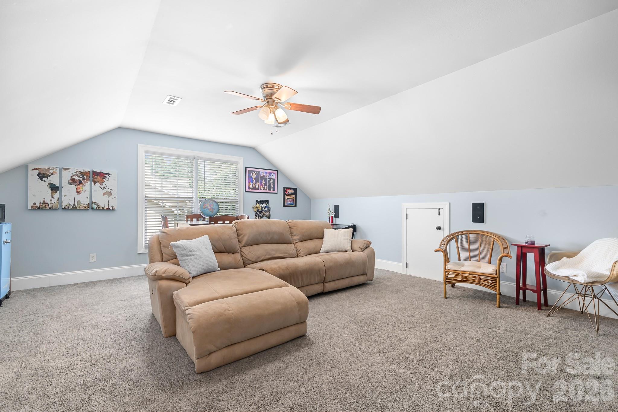 142 Valley Glen Drive Property Photo 23