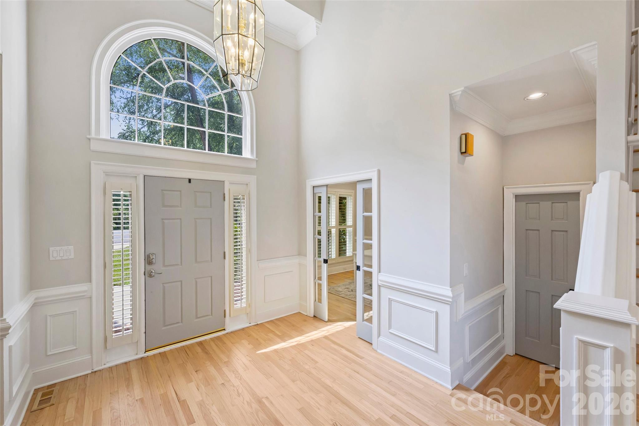 7701 Walthall Court Property Photo 4