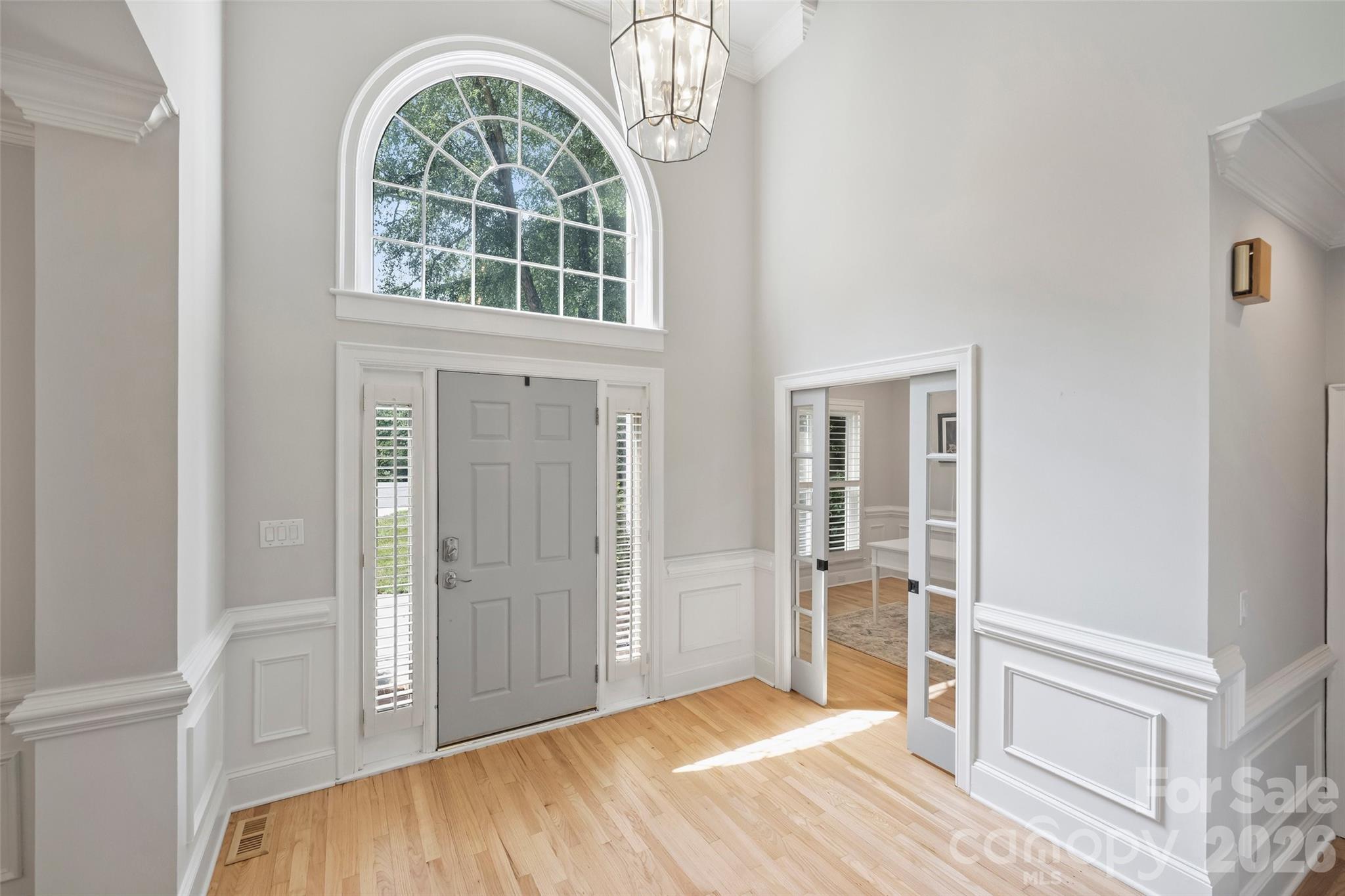 7701 Walthall Court Property Photo 6