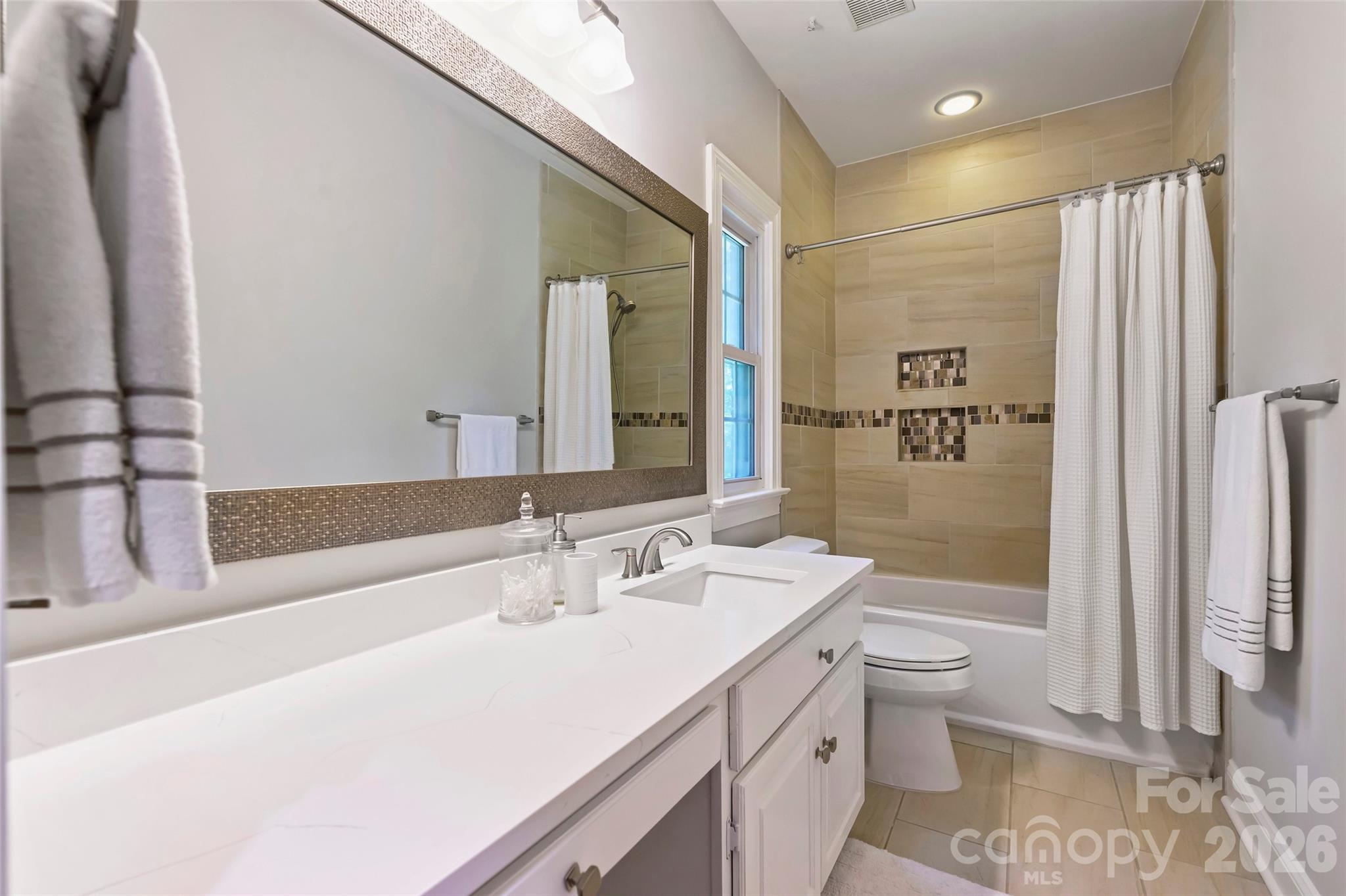 7701 Walthall Court Property Photo 34