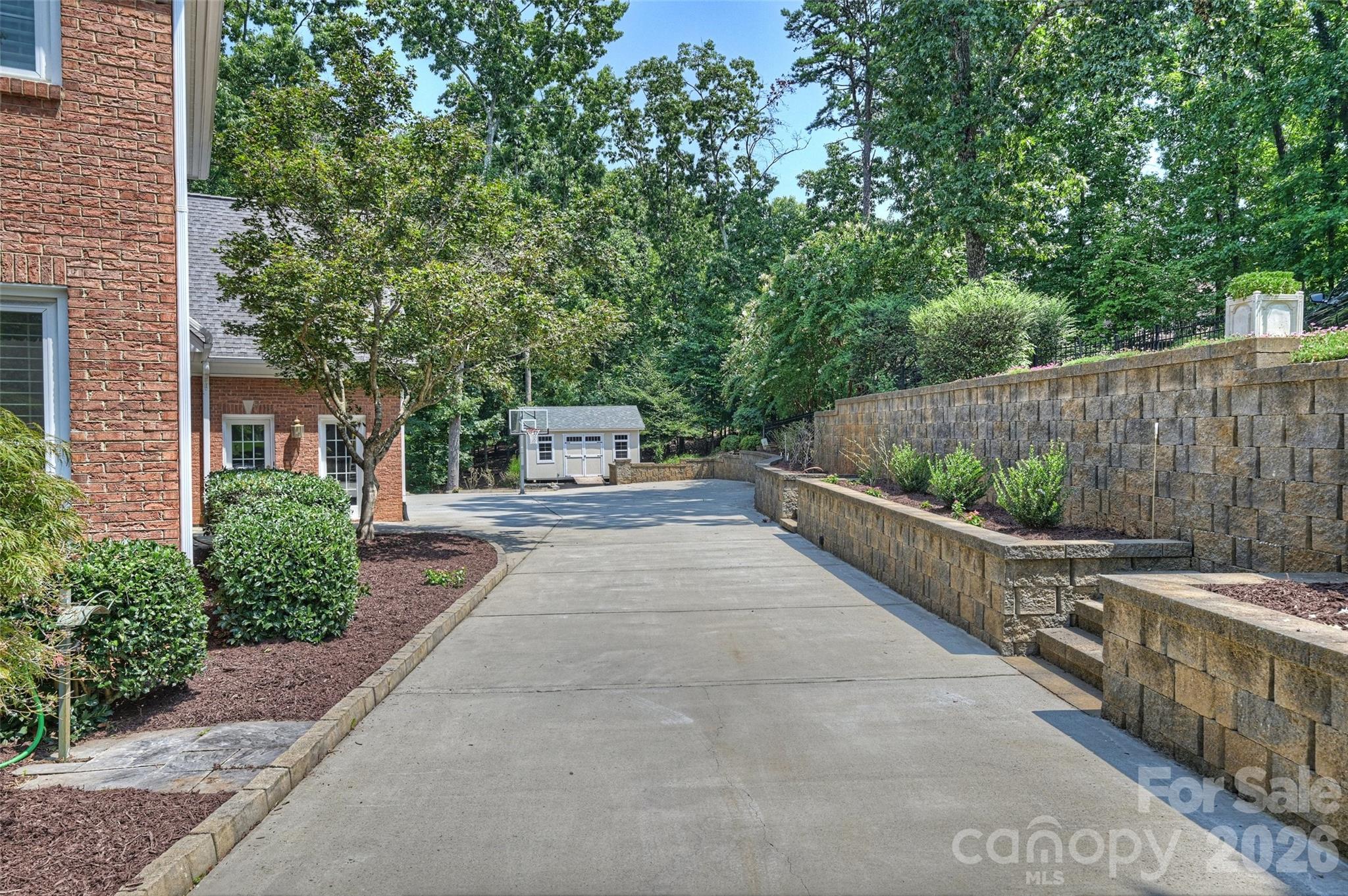 7701 Walthall Court Property Photo 45
