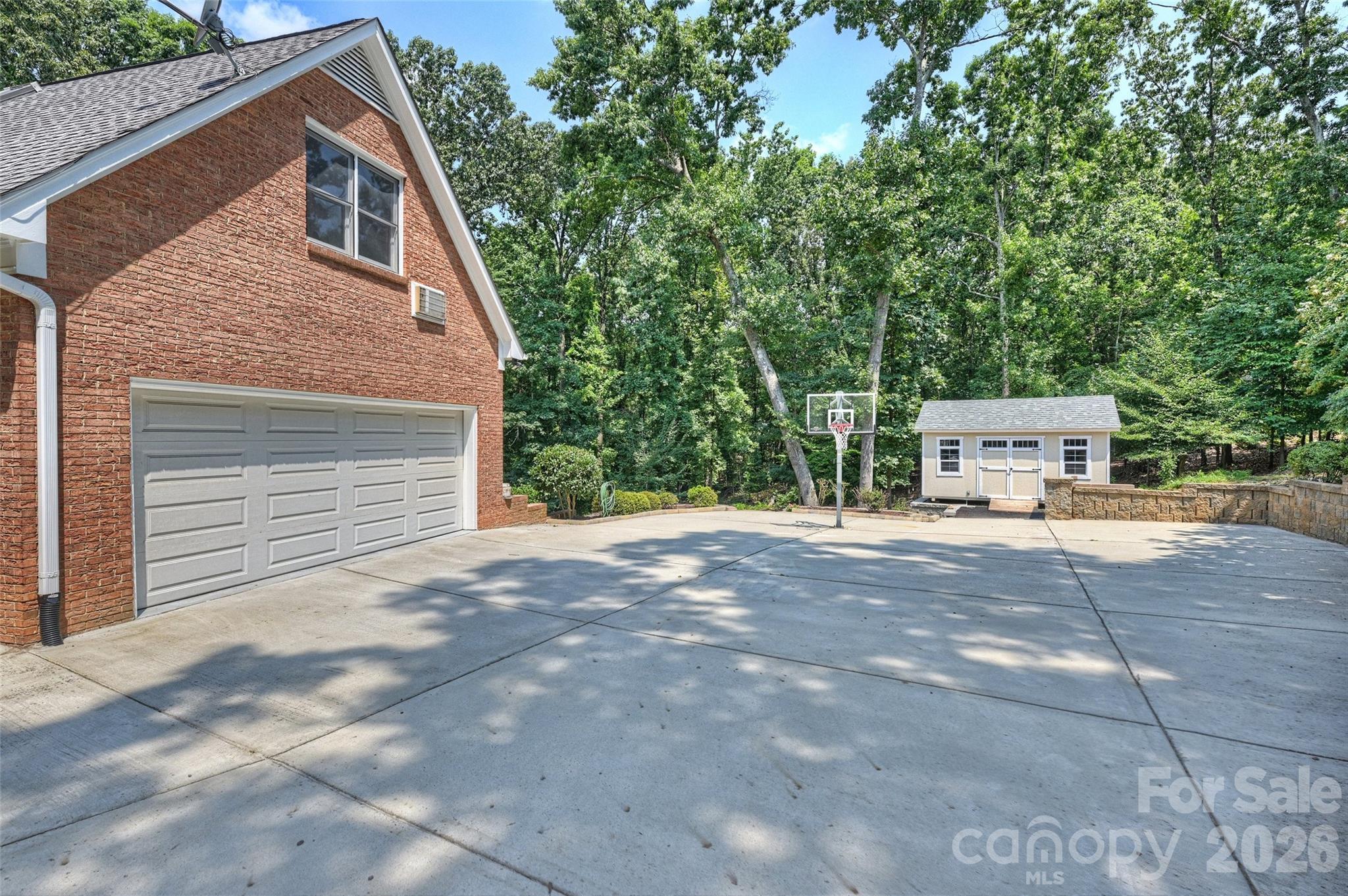 7701 Walthall Court Property Photo 46
