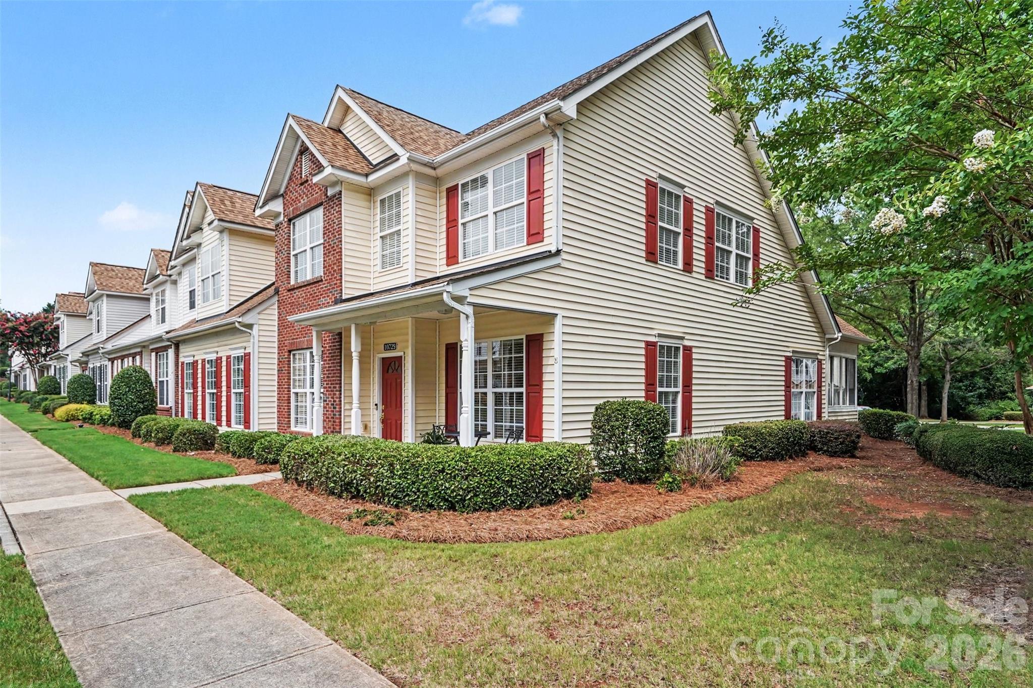 10729 Yellow Tail Court Property Photo 2