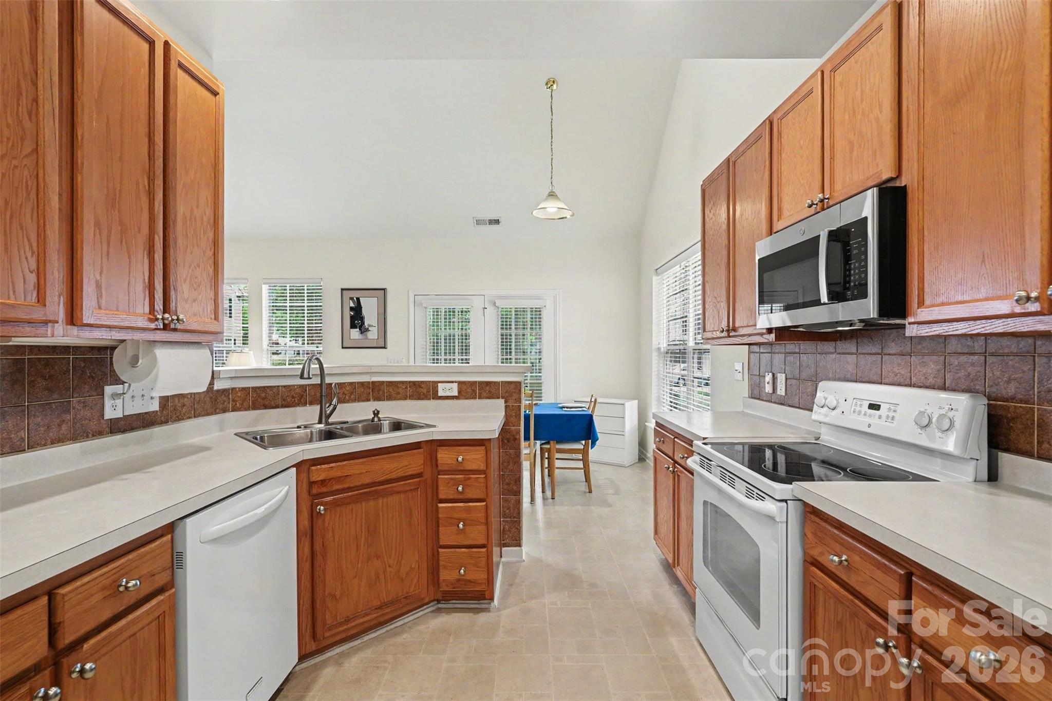 10729 Yellow Tail Court Property Photo 12